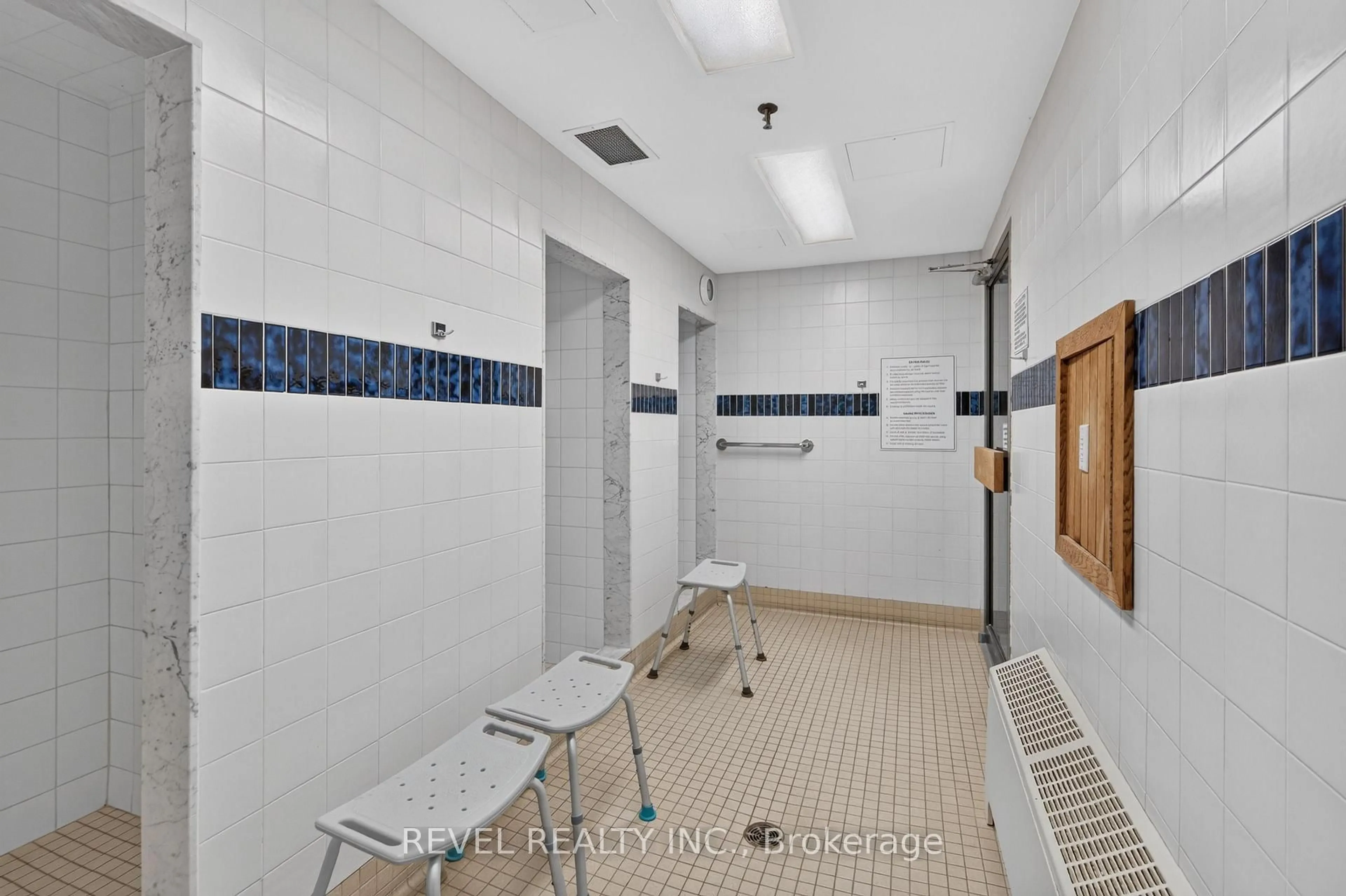 Standard bathroom, ceramic/tile floor for 278 Bloor St #2301, Toronto Ontario M4W 3M4