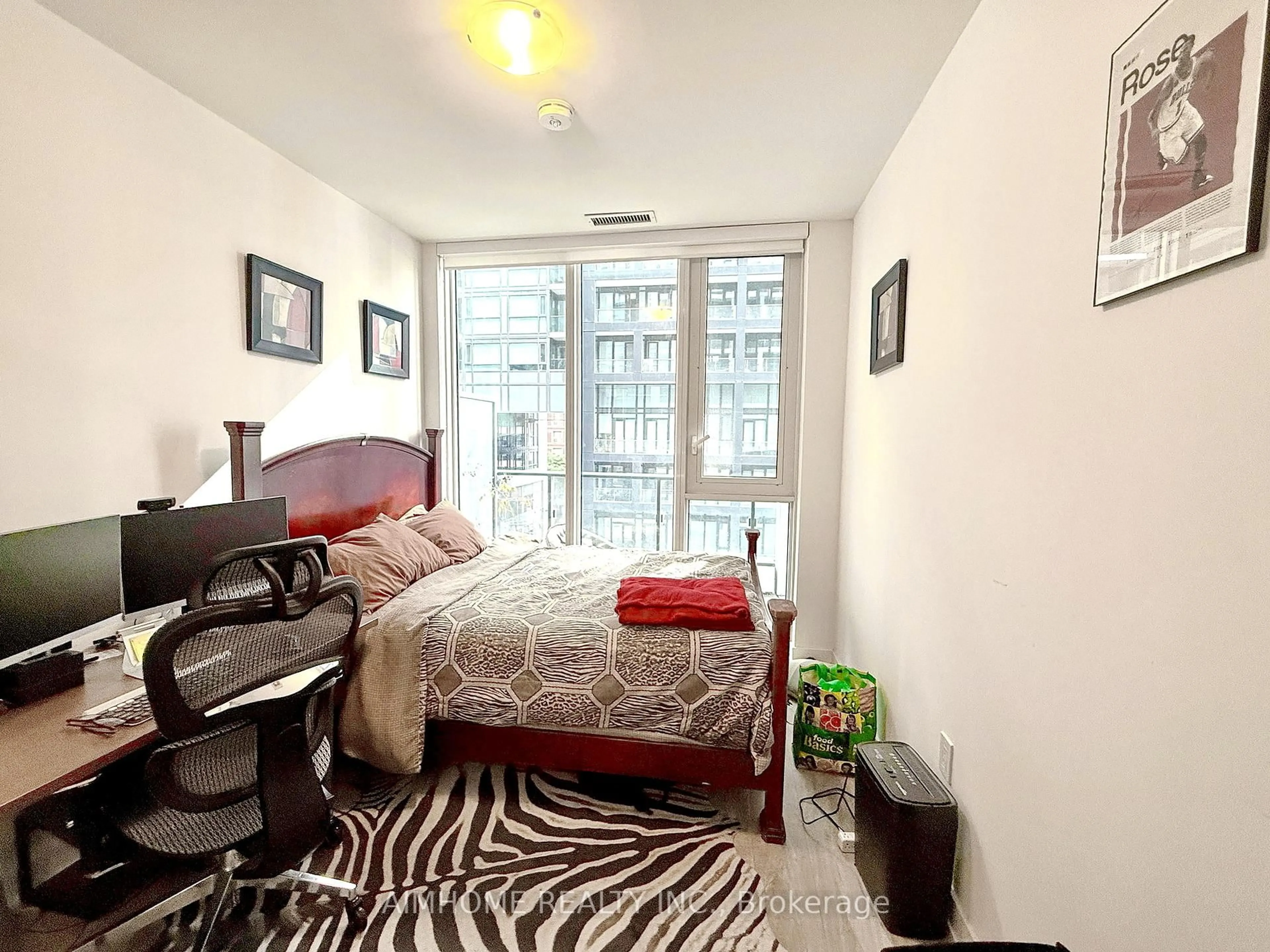 A pic of a room for 121 Lower Sherbourne St #456, Toronto Ontario M5A 0W8