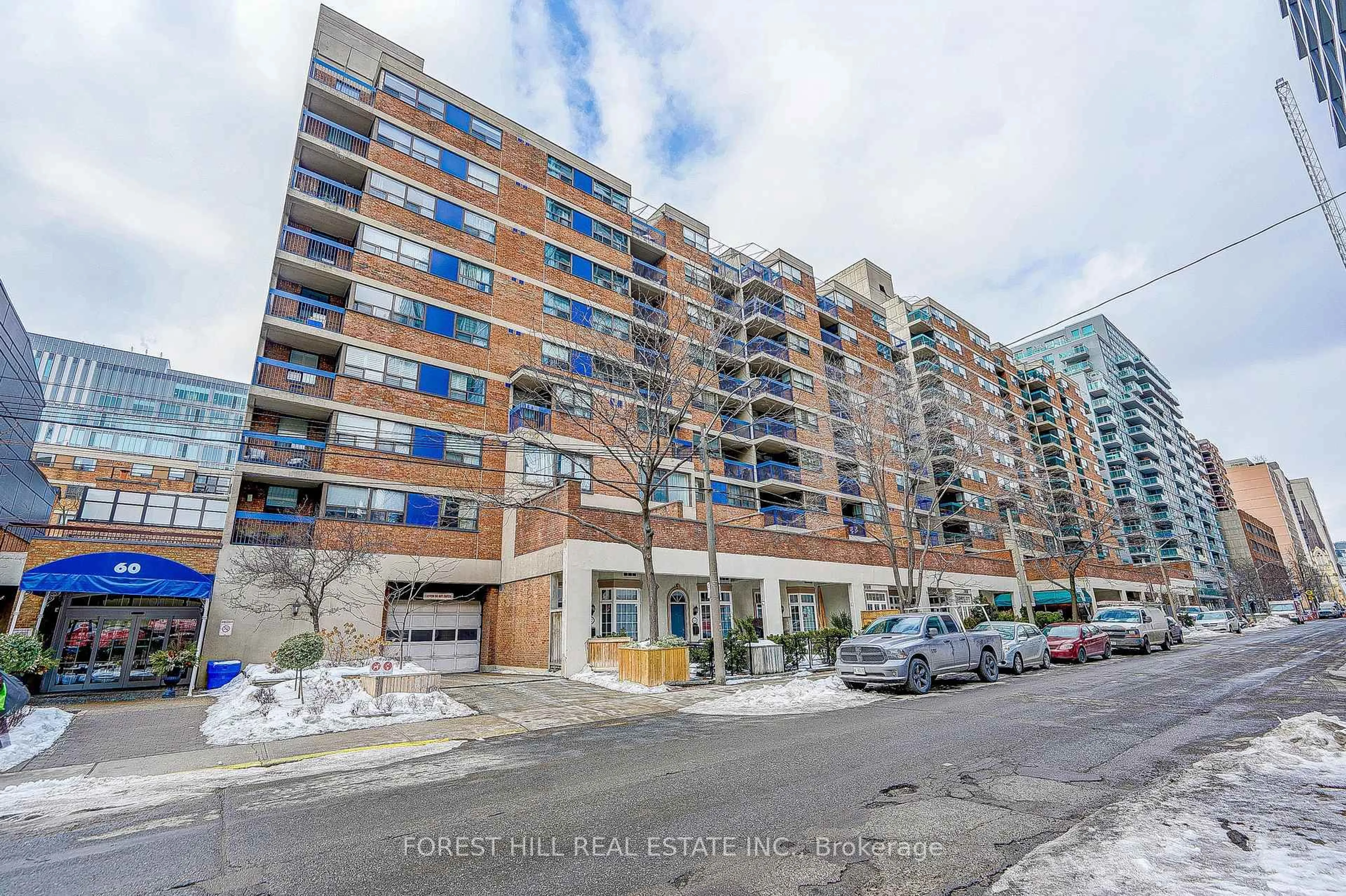 Patio, street for 60 St. Patrick St #728, Toronto Ontario M5T 2X5