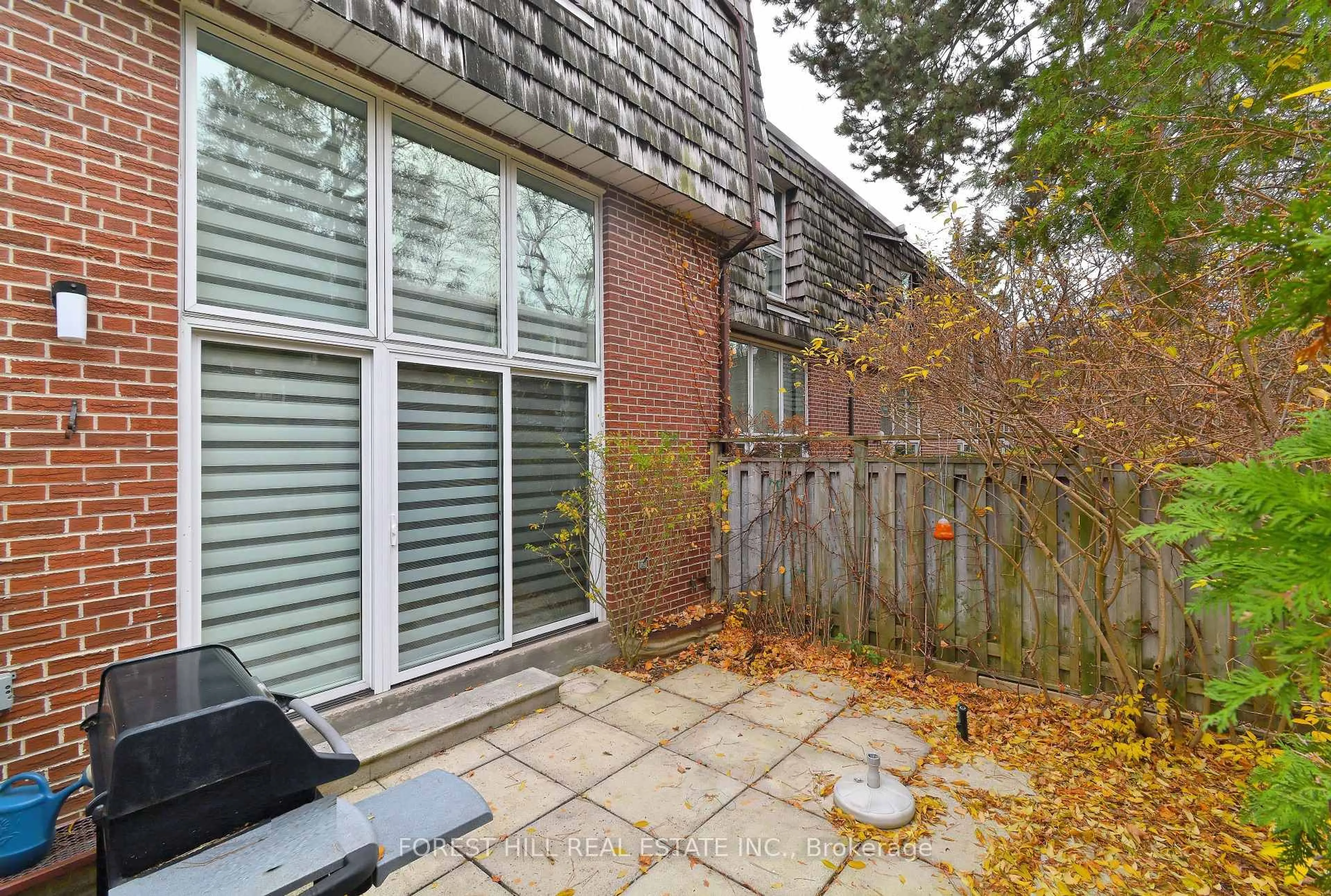 Patio, street for 45 Sugar Mill Way #259, Toronto Ontario M2L 1R5