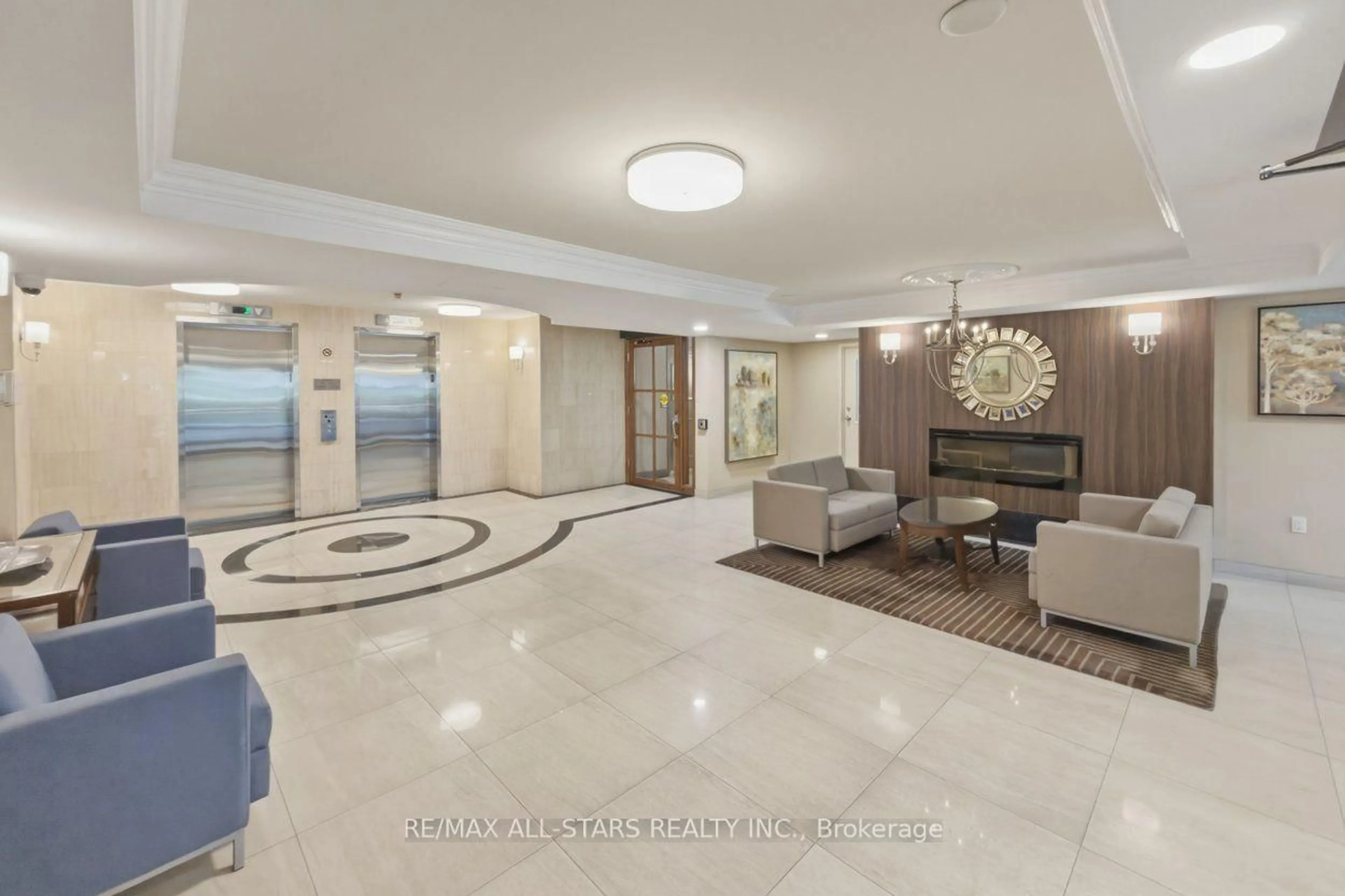 Lobby for 255 The Donway #418, Toronto Ontario M3B 3M3