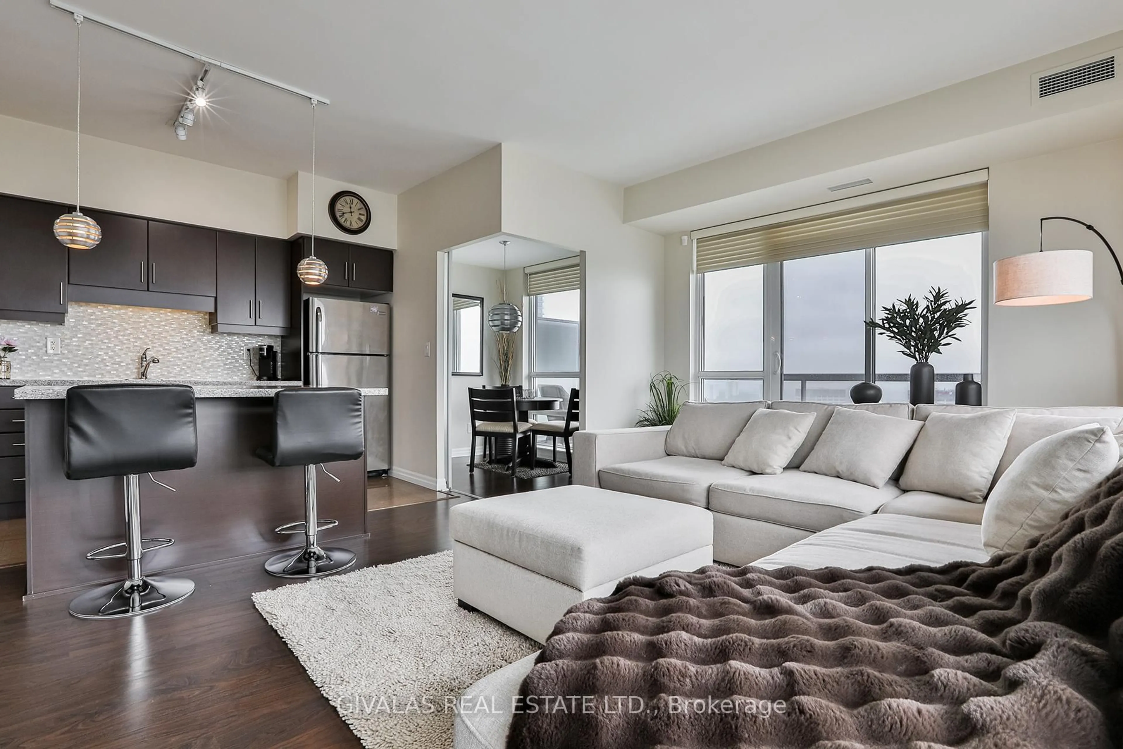 Living room with furniture, unknown for 30 Herons Hill Way #2110, Toronto Ontario M2J 0A7
