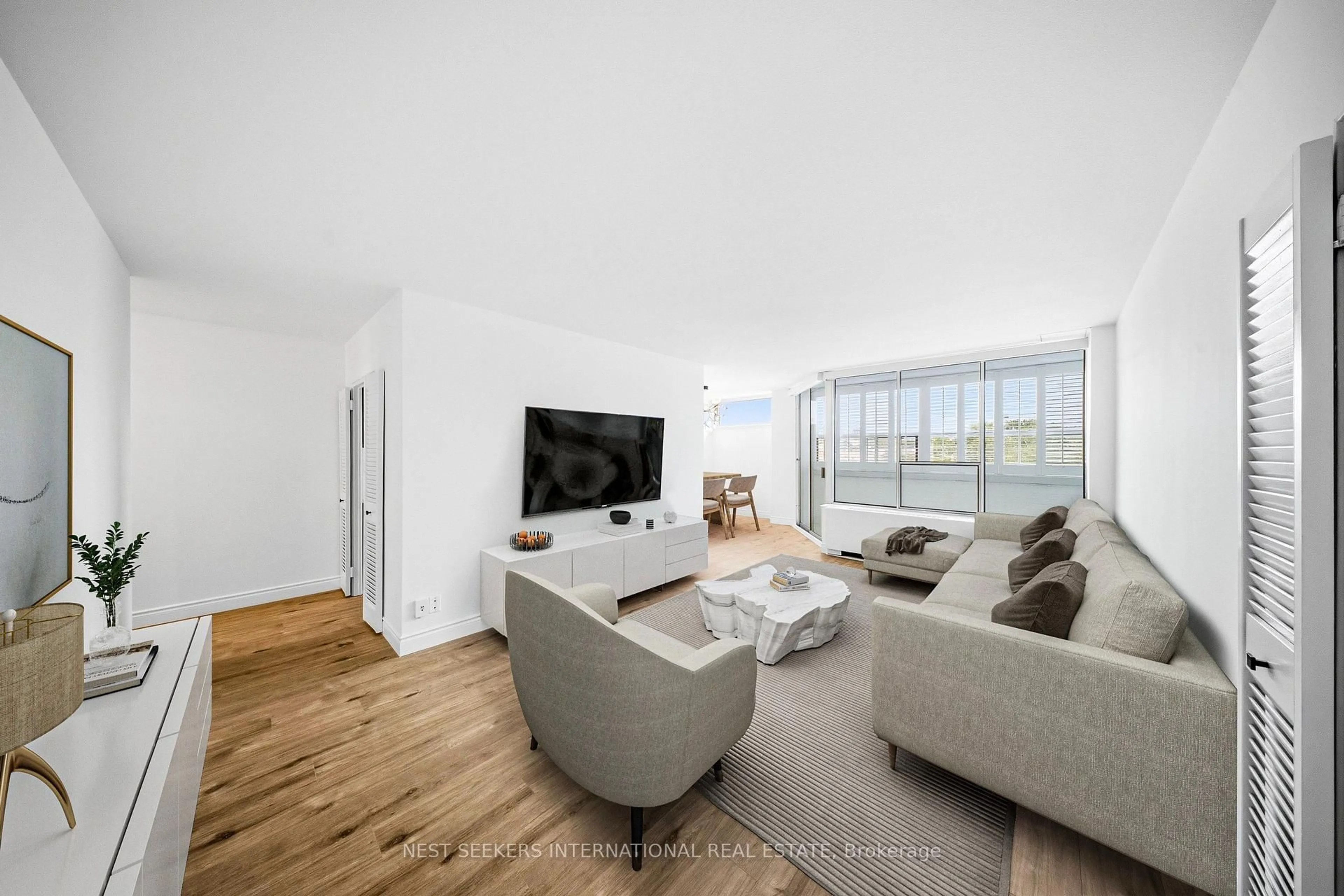 Living room with furniture, unknown for 60 Montclair Ave #603, Toronto Ontario M5P 1P7