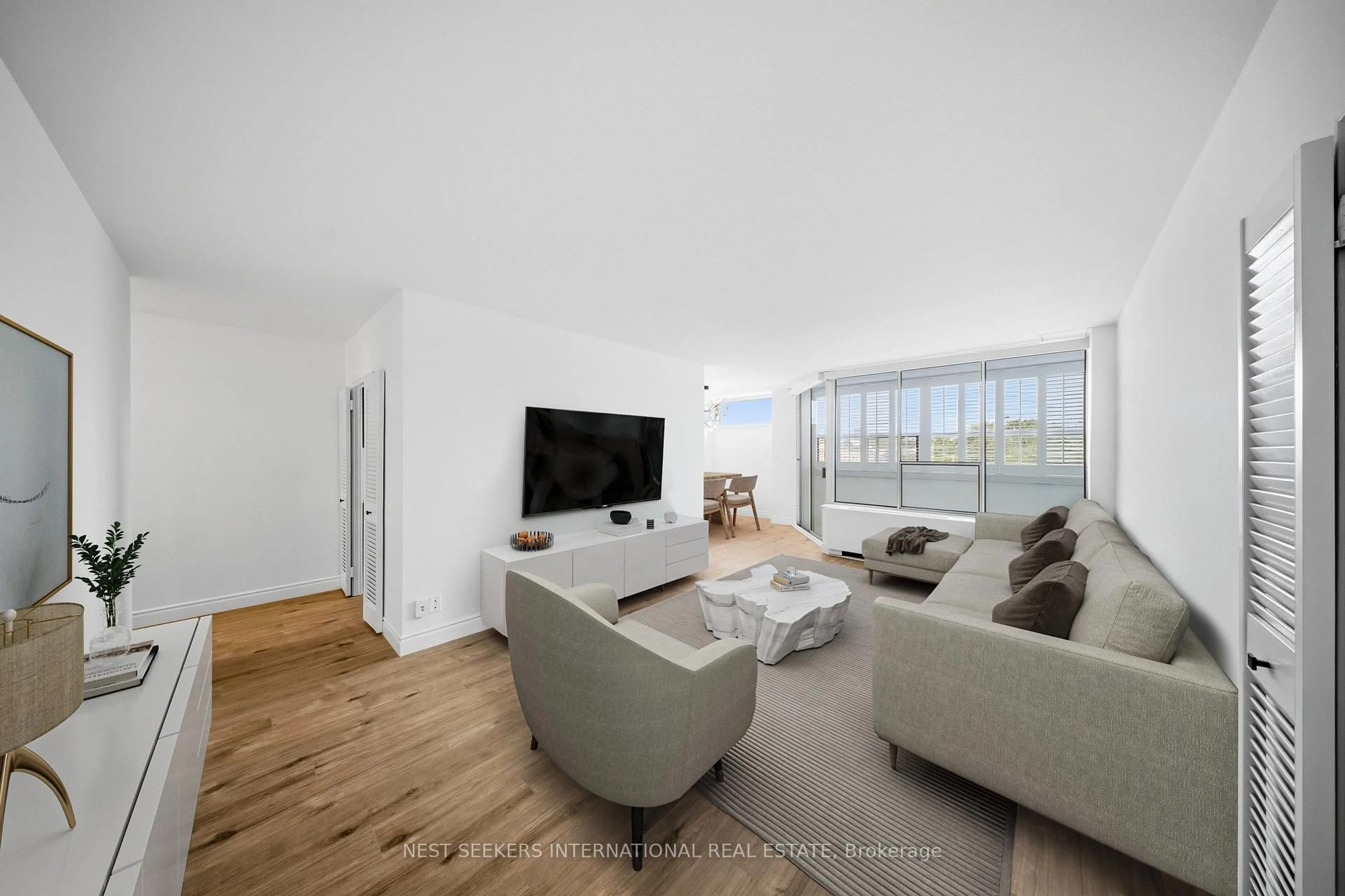 Living room with furniture, unknown for 60 Montclair Ave #603, Toronto Ontario M5P 1P7