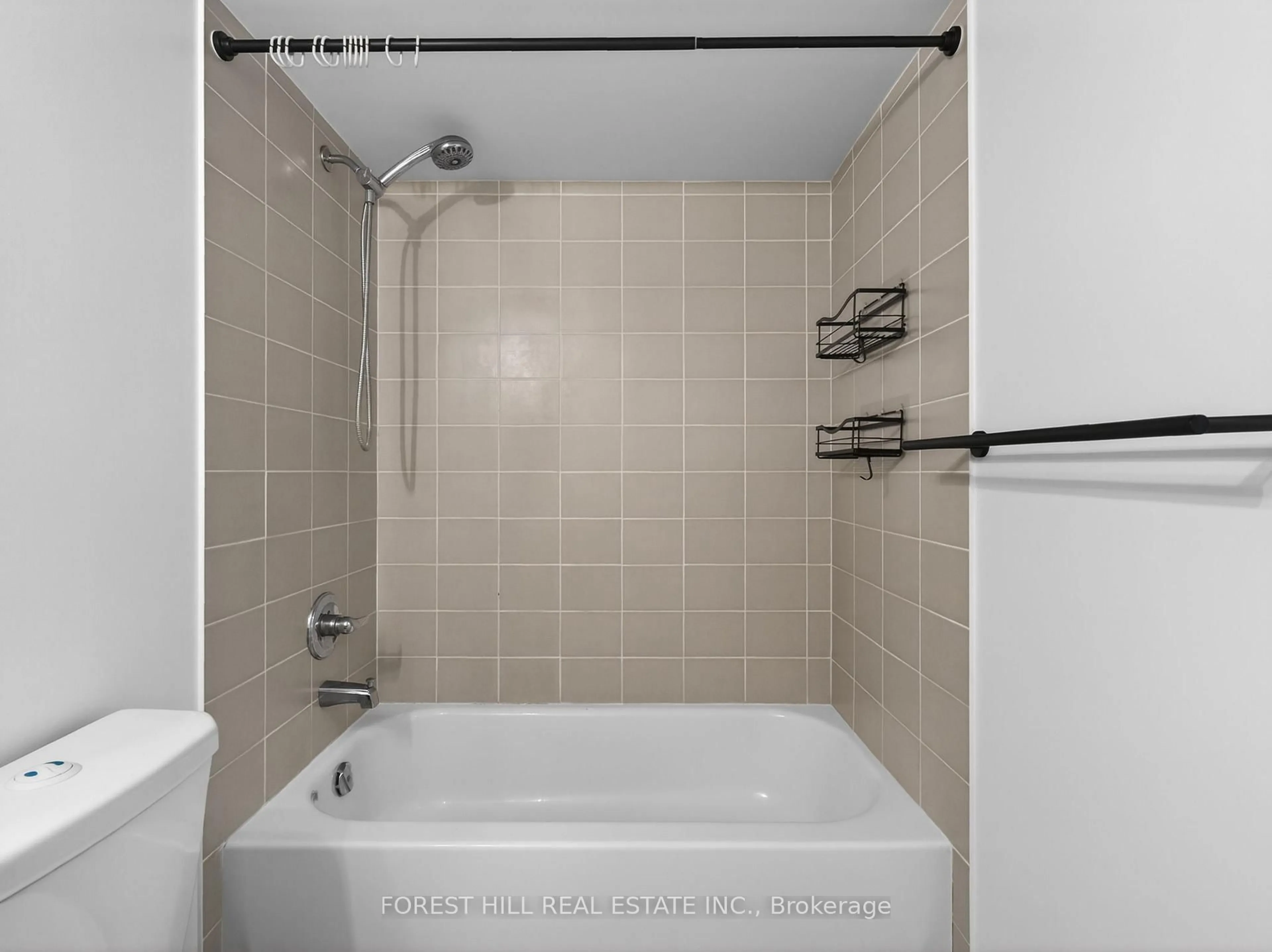 Standard bathroom, ceramic/tile floor for 35 Saranac Blvd #224, Toronto Ontario M6A 2G4