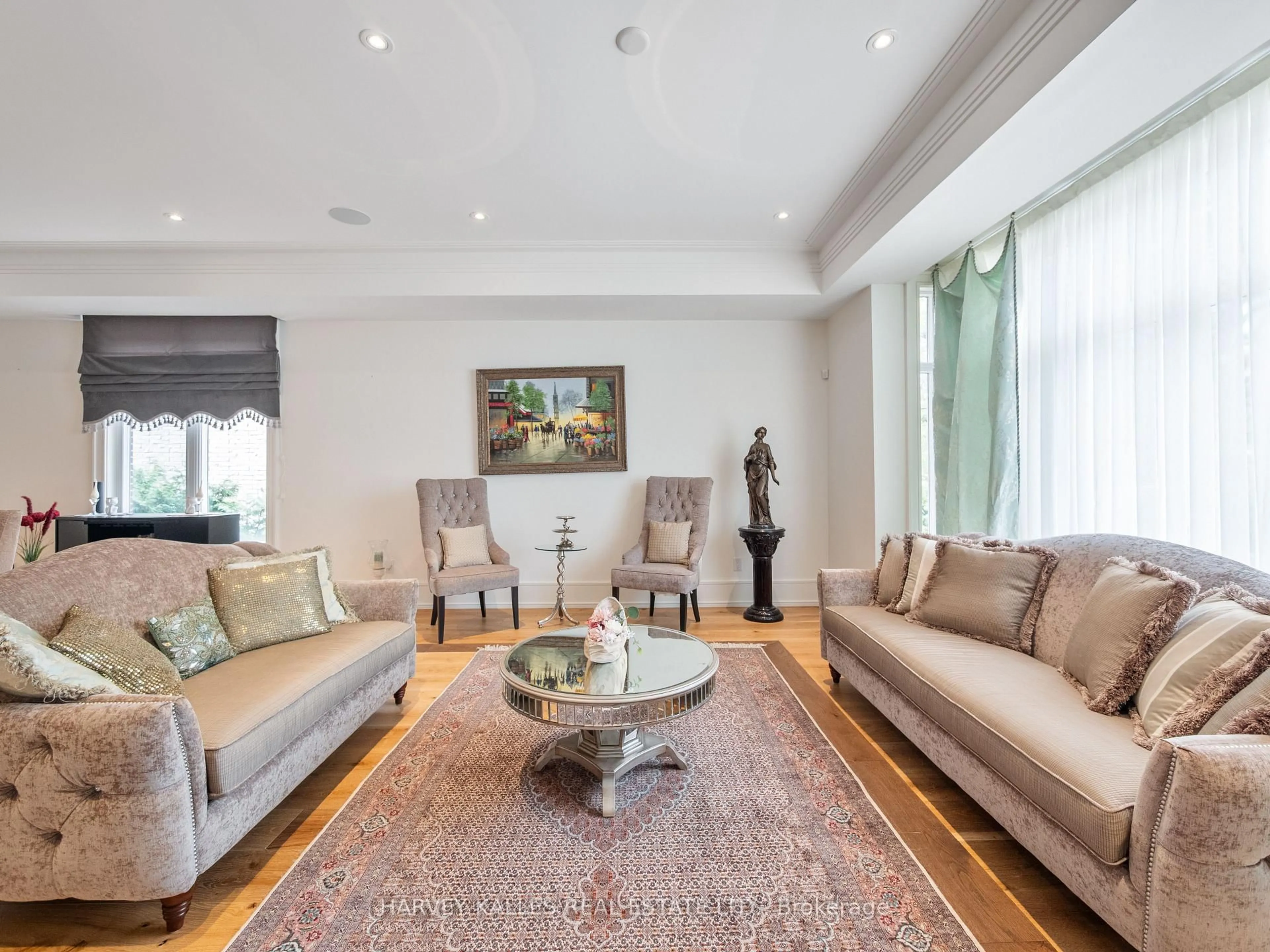 Living room with furniture, unknown for 267 Empress Ave, Toronto Ontario M2N 3V2