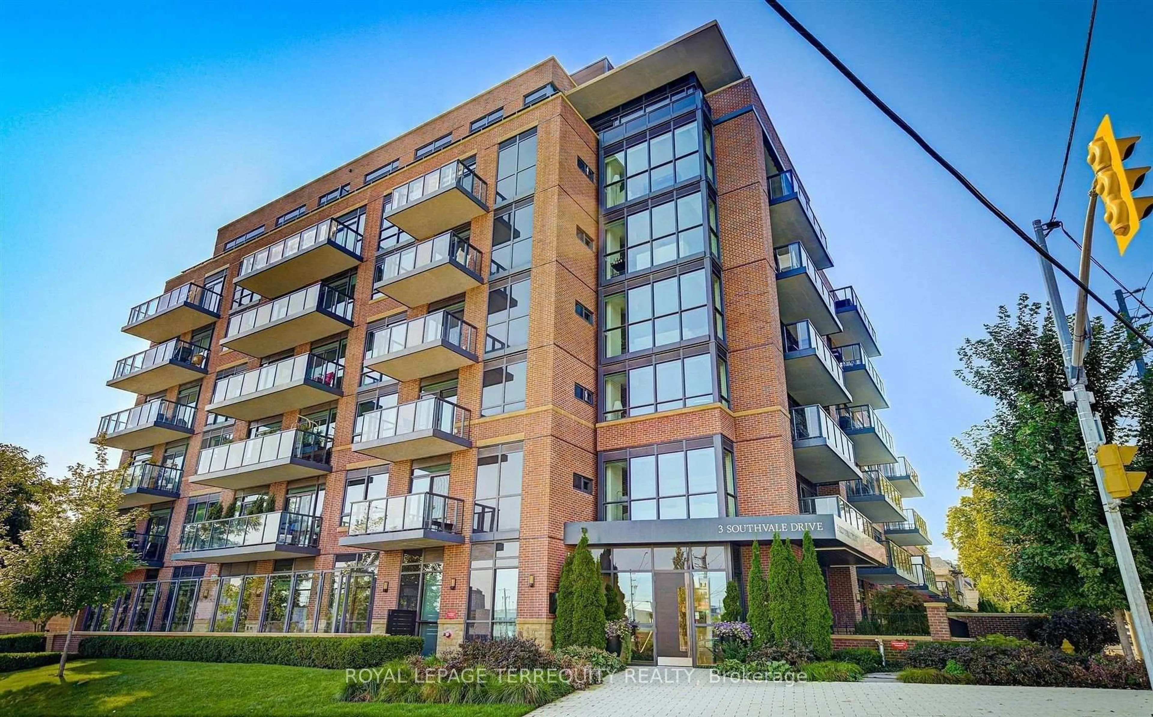Unknown for 3 Southvale Dr #401, Toronto Ontario M4G 1G1