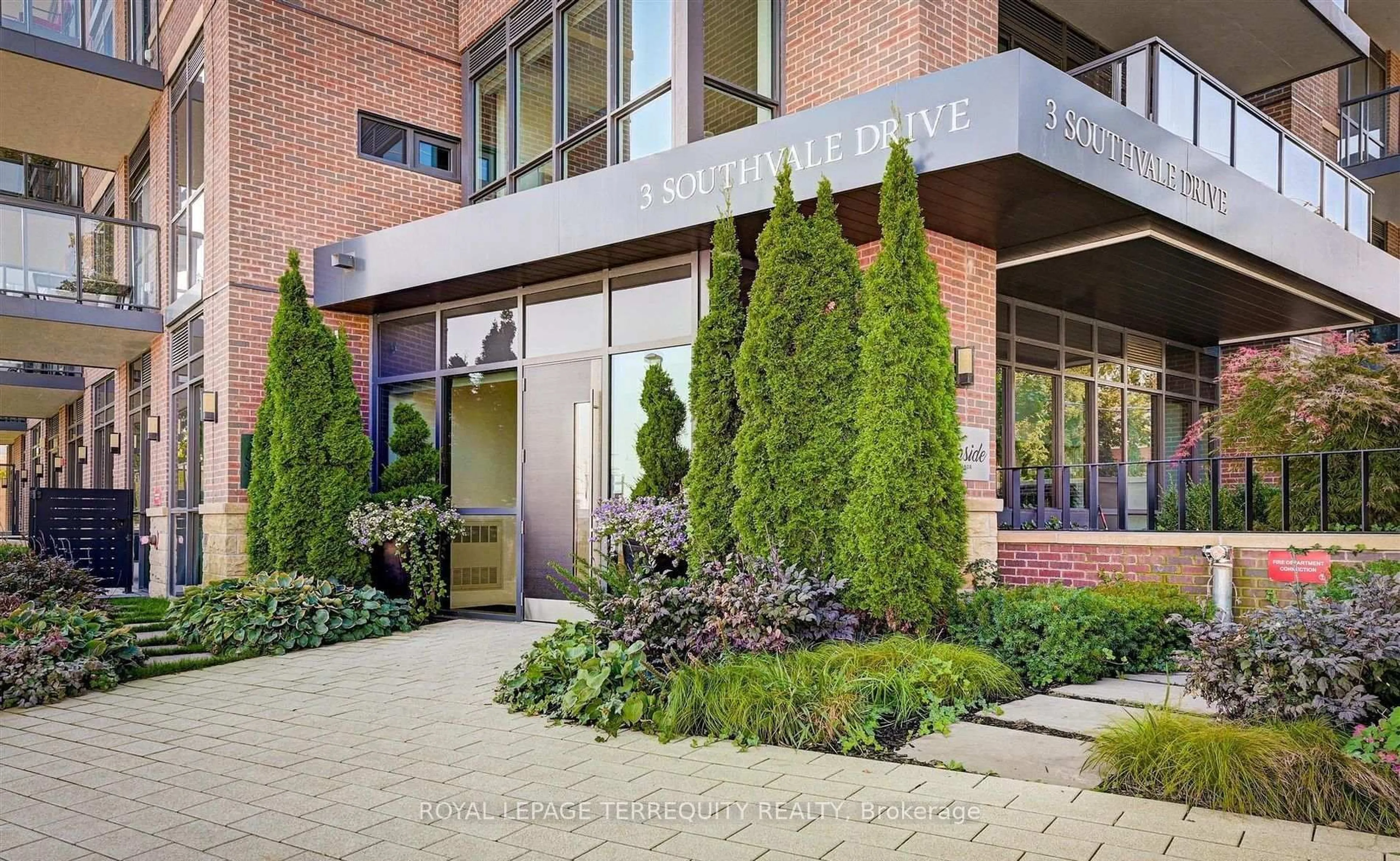 Unknown for 3 Southvale Dr #401, Toronto Ontario M4G 1G1