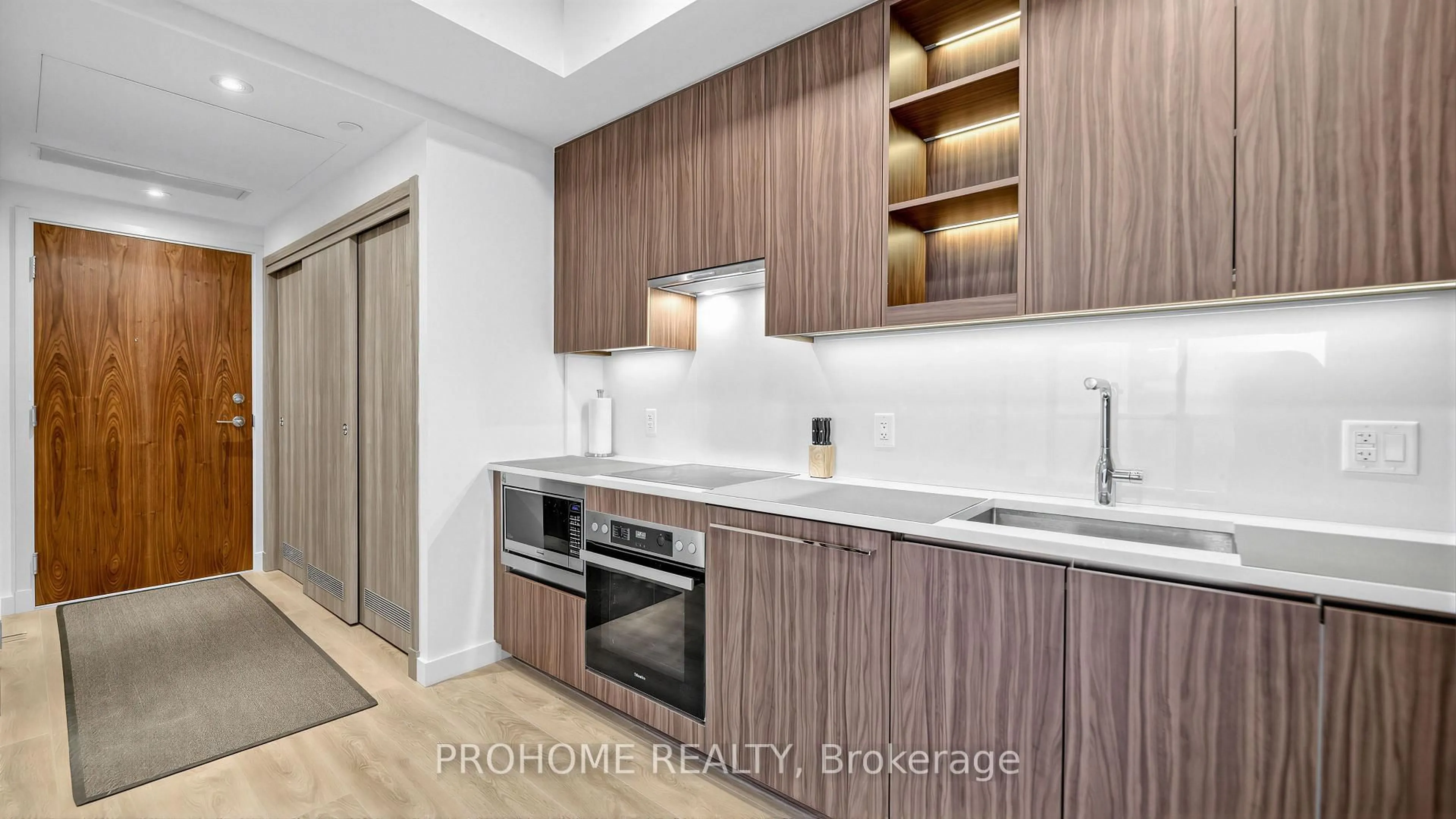 Standard kitchen, unknown for 27 McMahon Dr #1006, Toronto Ontario M2K 0J2