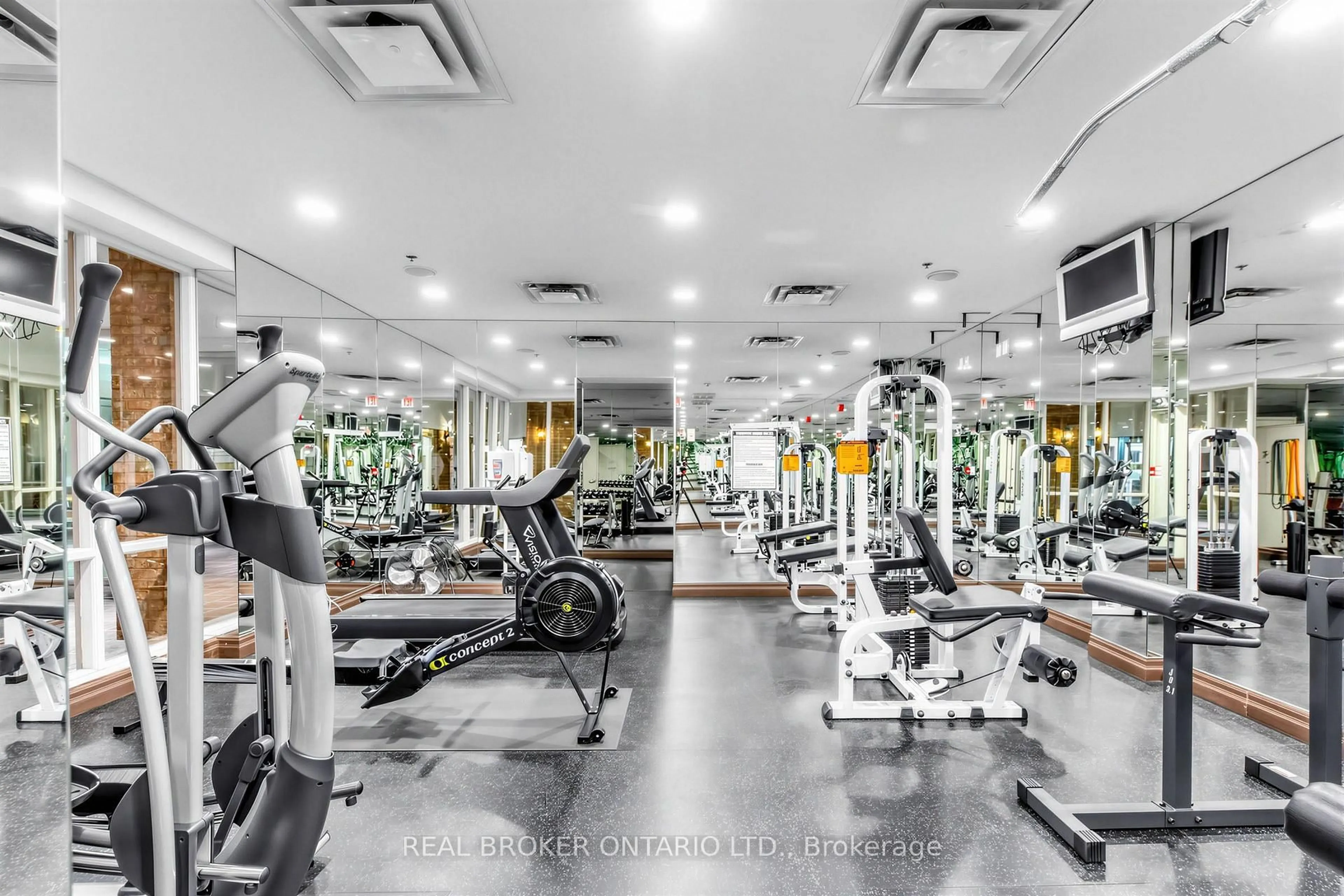 Gym or fitness room for 71 Mccaul St #141, Toronto Ontario M5T 2X1