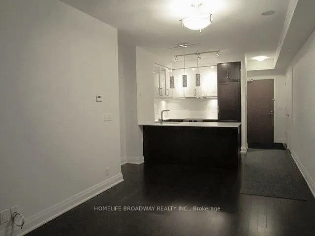21 Clairtrell Rd #401, Toronto 2