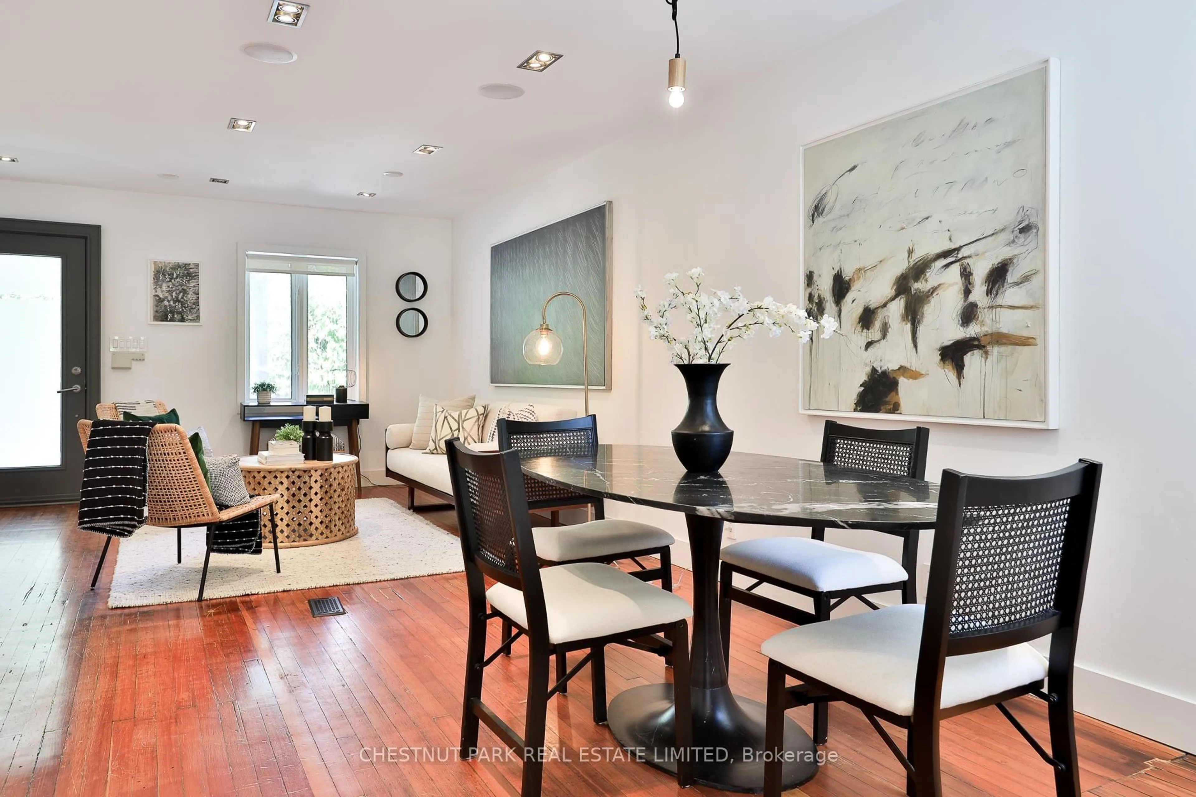 Dining room, unknown for 589 Wellington St, Toronto Ontario M5V 1G3