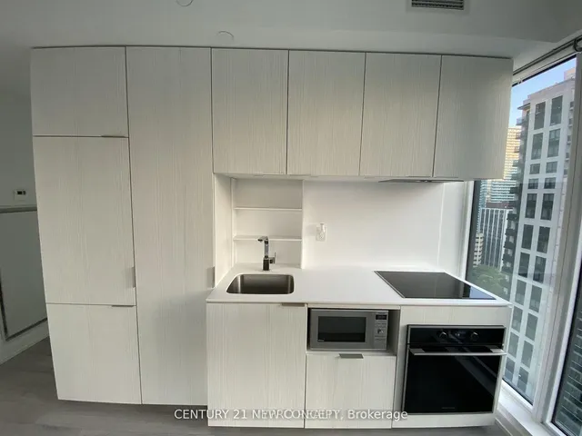 77 Shuter St #2913, Toronto 2