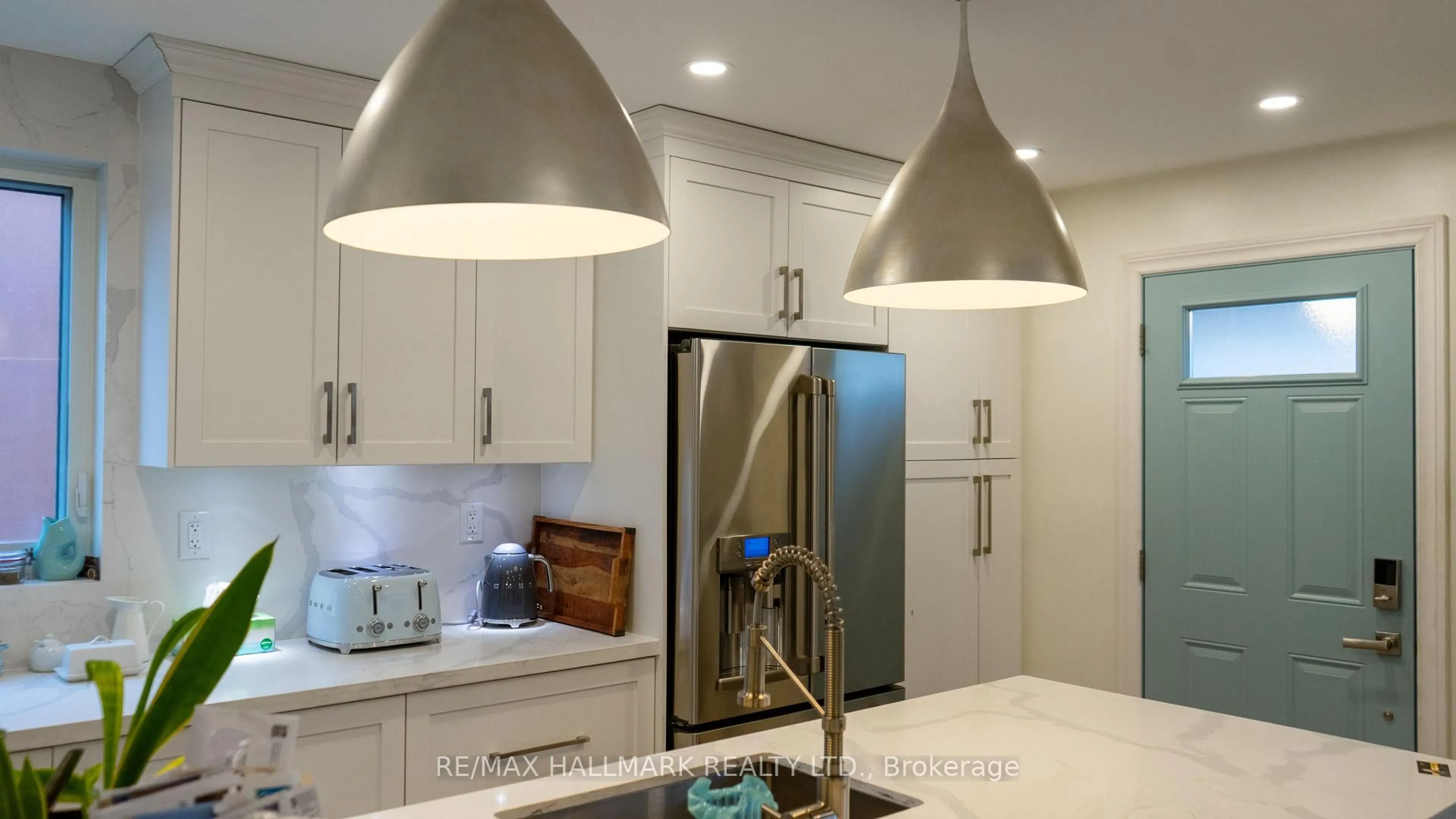 Contemporary kitchen, ceramic/tile floor for 203 Elmhurst Ave, Toronto Ontario M2N 1S2