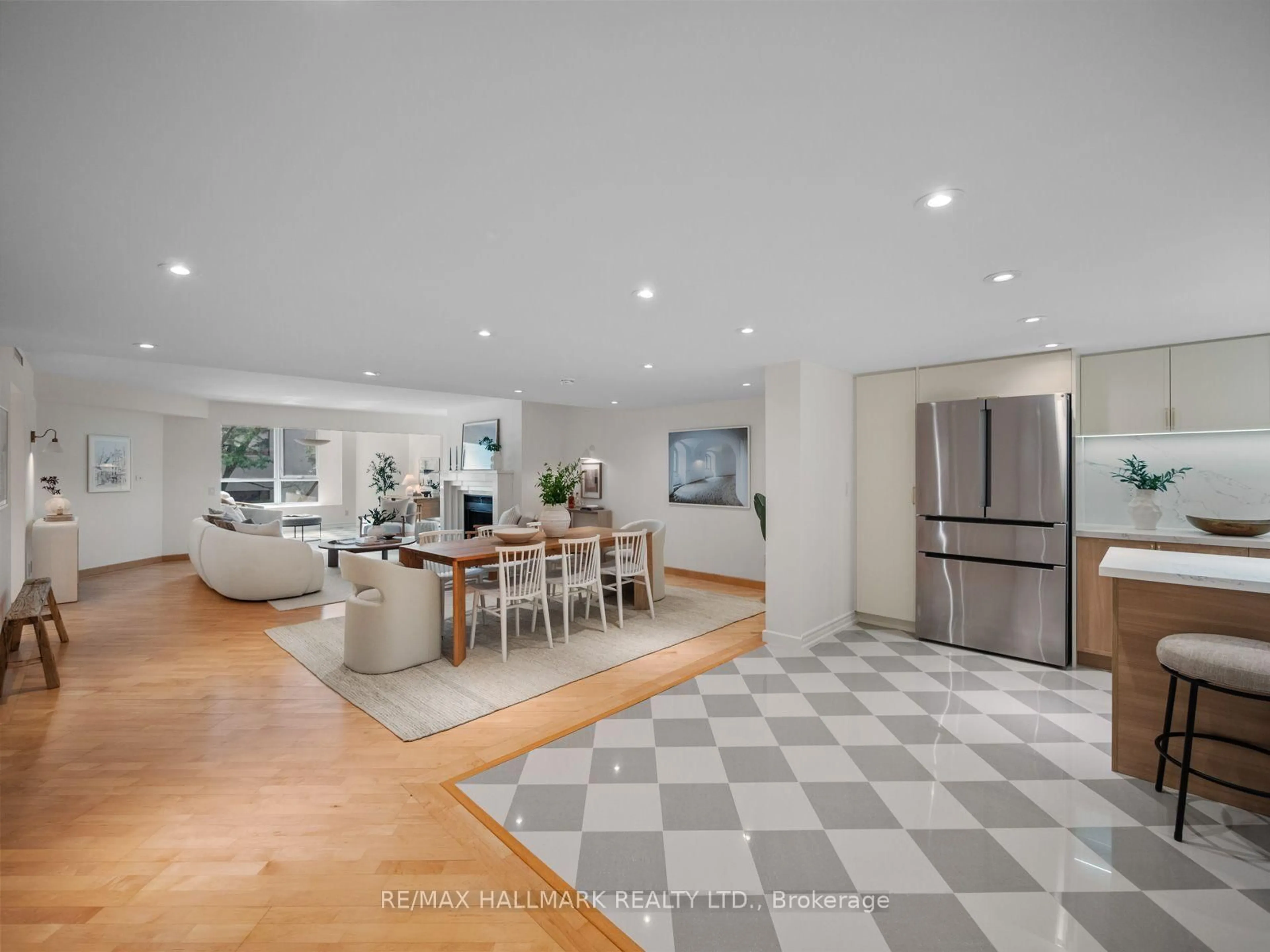 Open concept kitchen, ceramic/tile floor for 25 George St #305, Toronto Ontario M5A 4L8