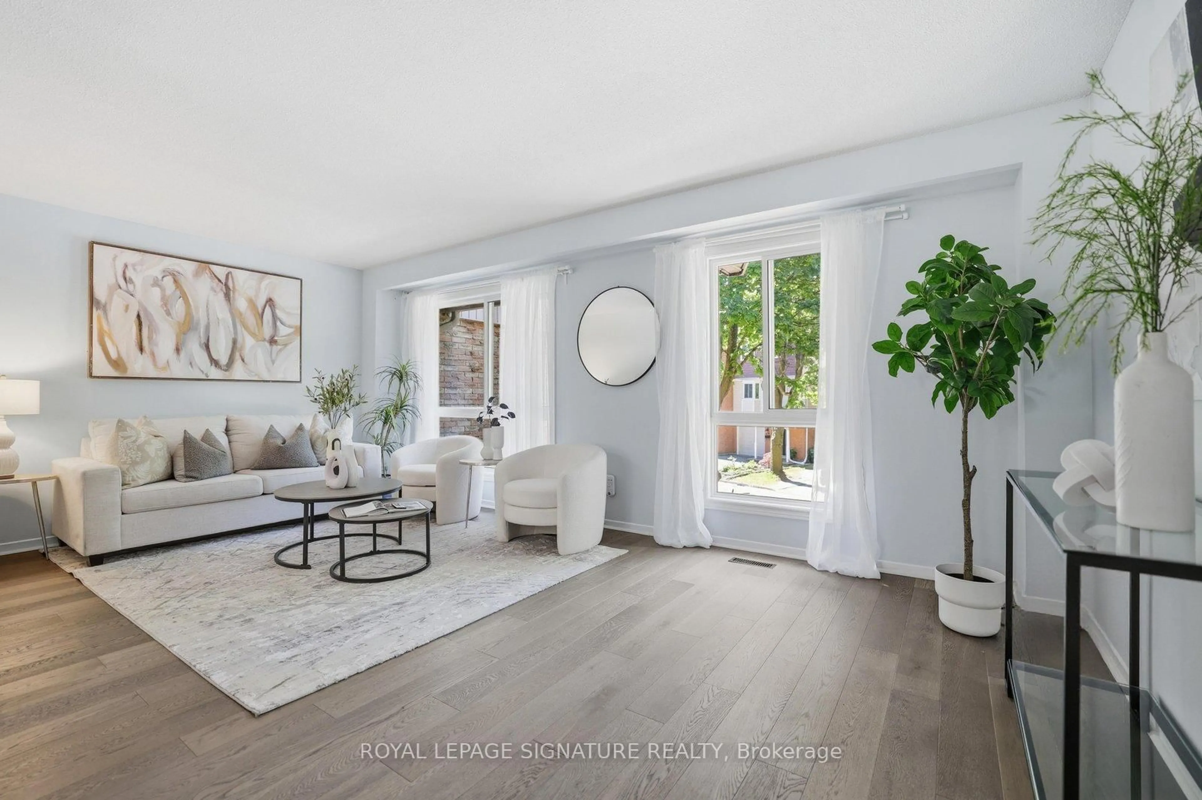 Living room with furniture, unknown for 22 Snapdragon Dr, Toronto Ontario M2J 4X6