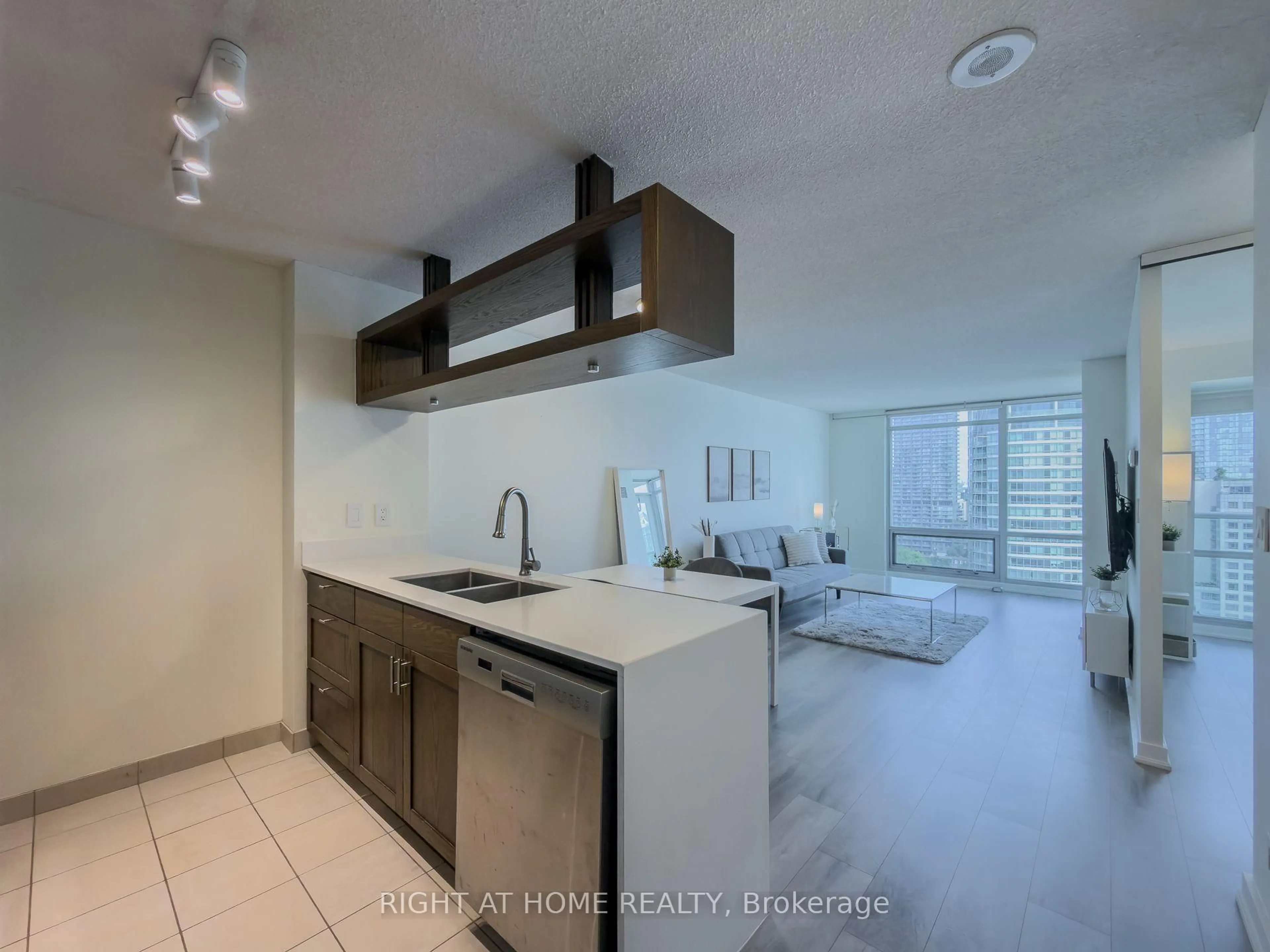 Open concept kitchen, unknown for 81 Navy Wharf Crt #2611, Toronto Ontario M5V 3S2