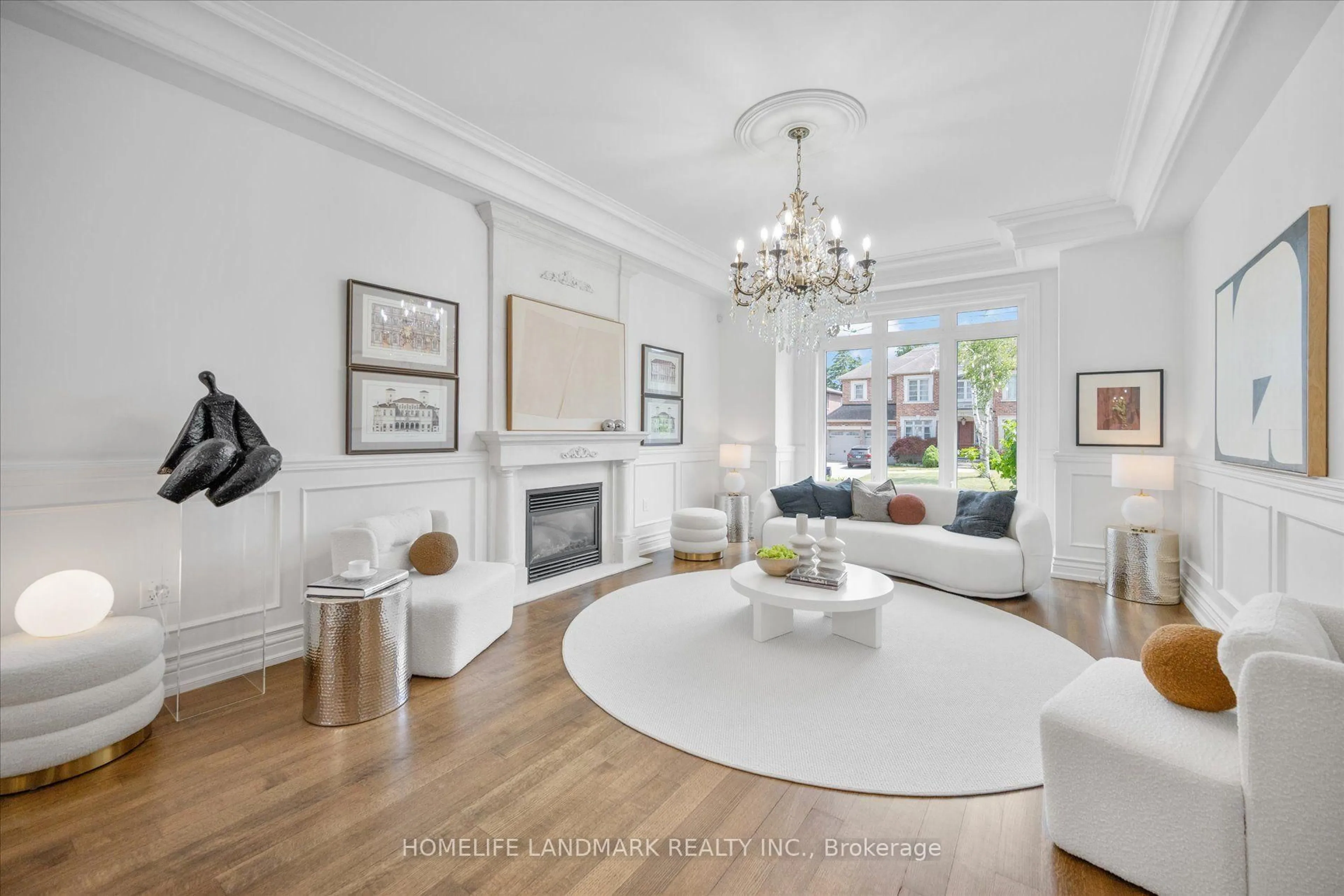 Living room with furniture, unknown for 92 Caines Ave, Toronto Ontario M2R 2L3