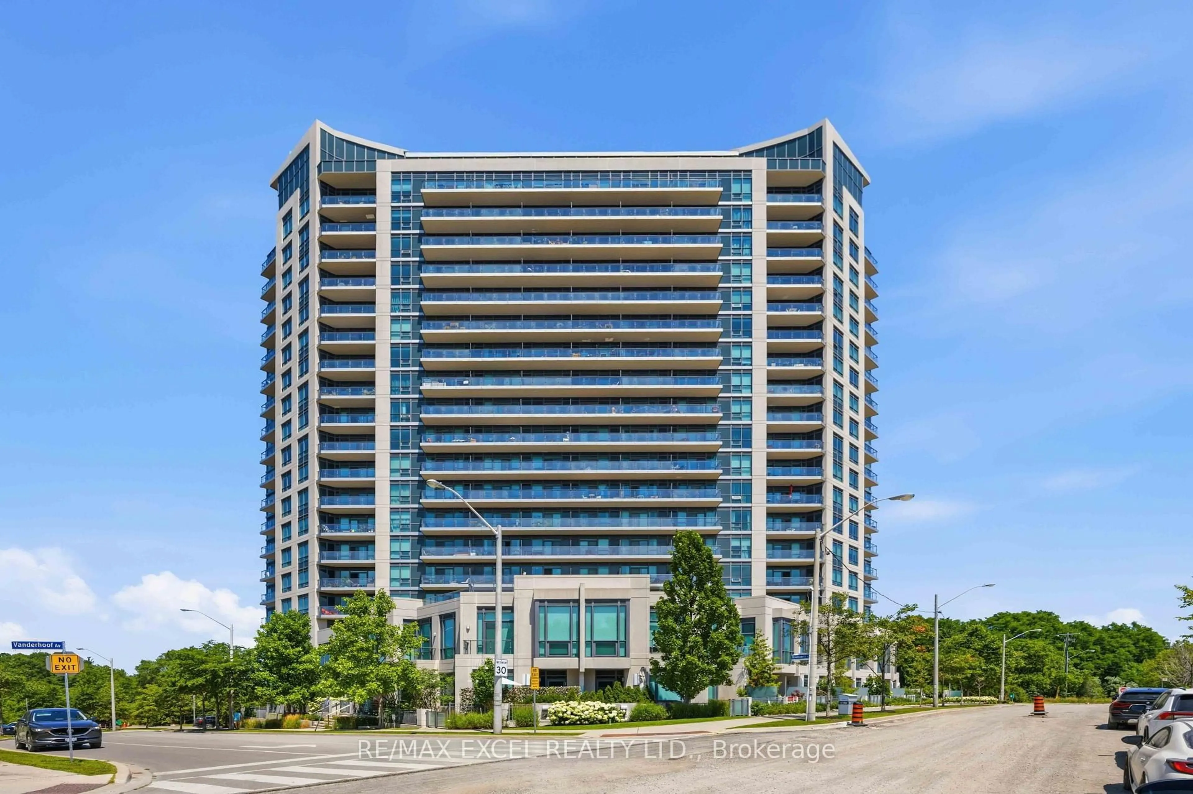 Indoor foyer for 160 Vanderhoof Ave #417, Toronto Ontario M4G 0B7