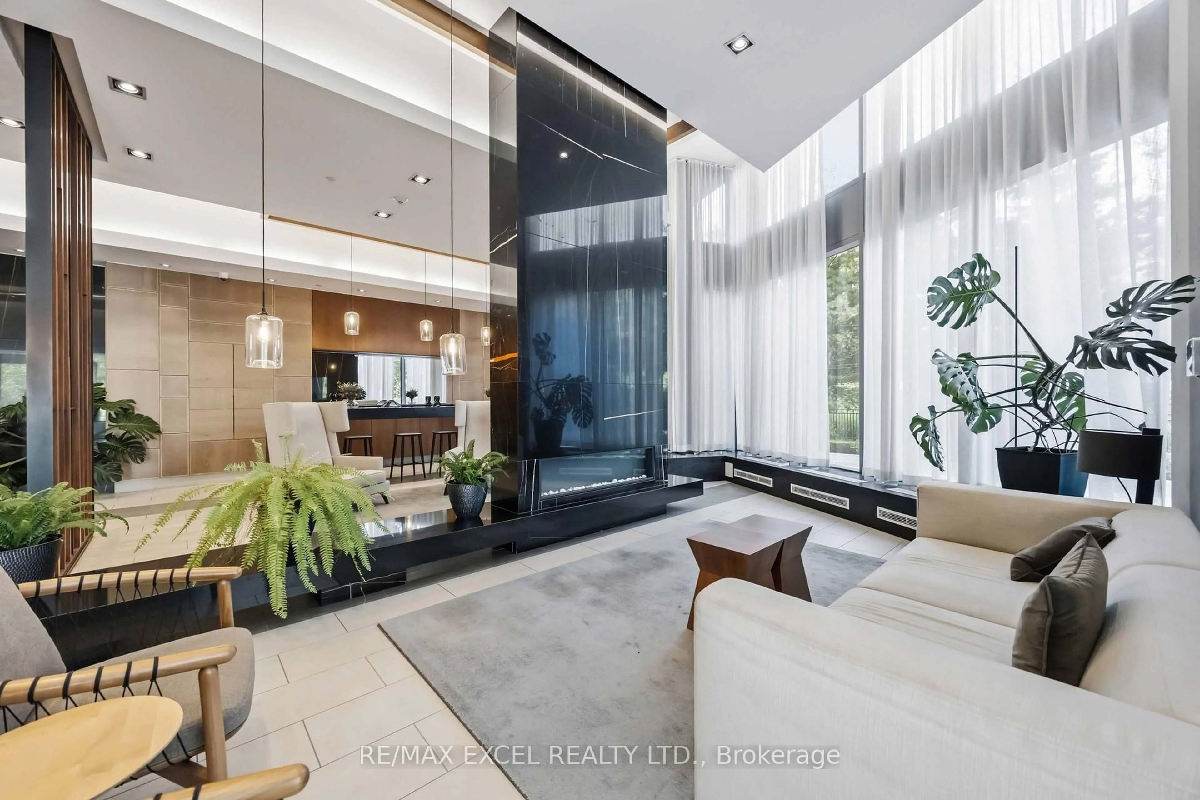 Indoor foyer for 160 Vanderhoof Ave #417, Toronto Ontario M4G 0B7