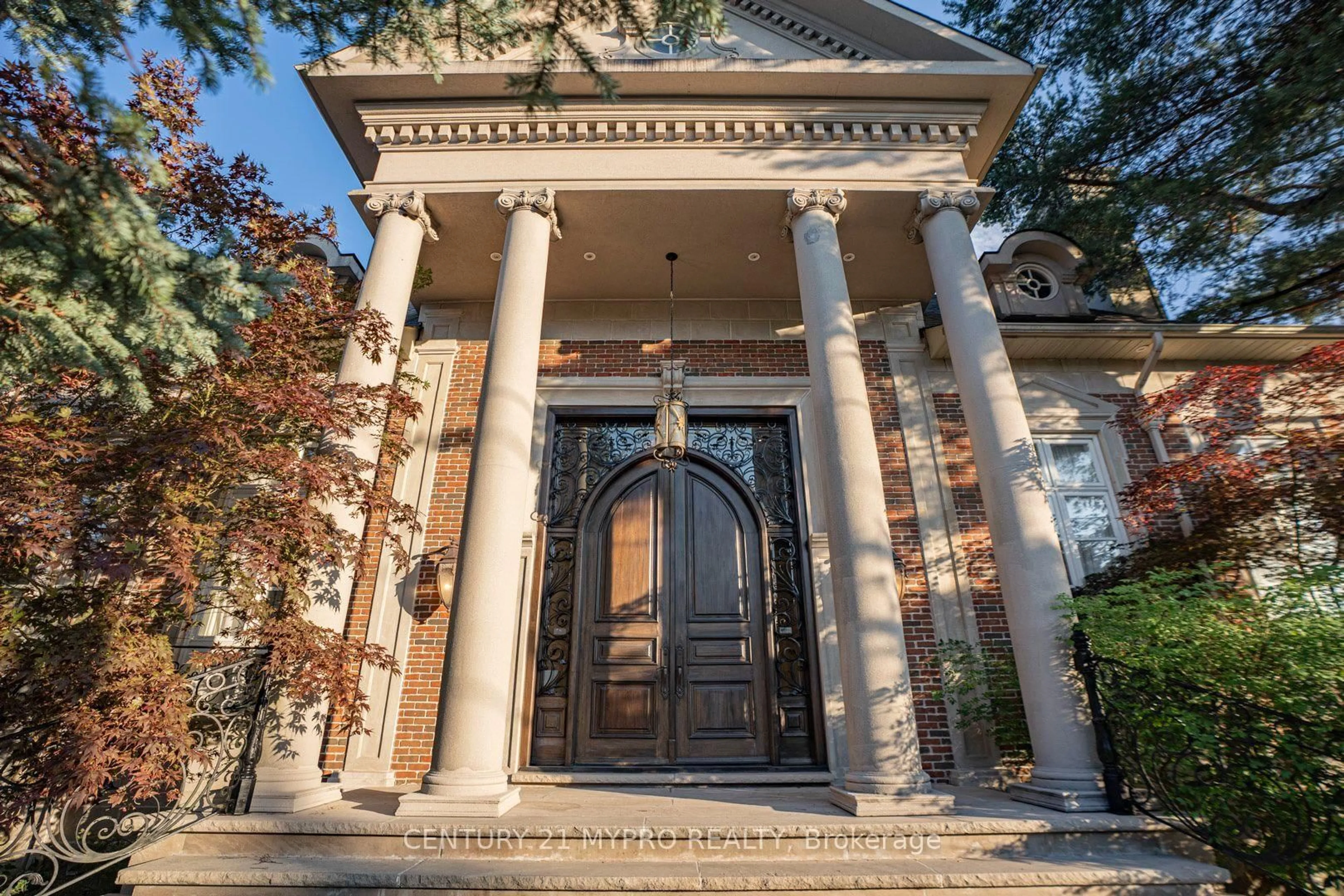 Unknown for 5 Saintfield Ave, Toronto Ontario M3C 2M4