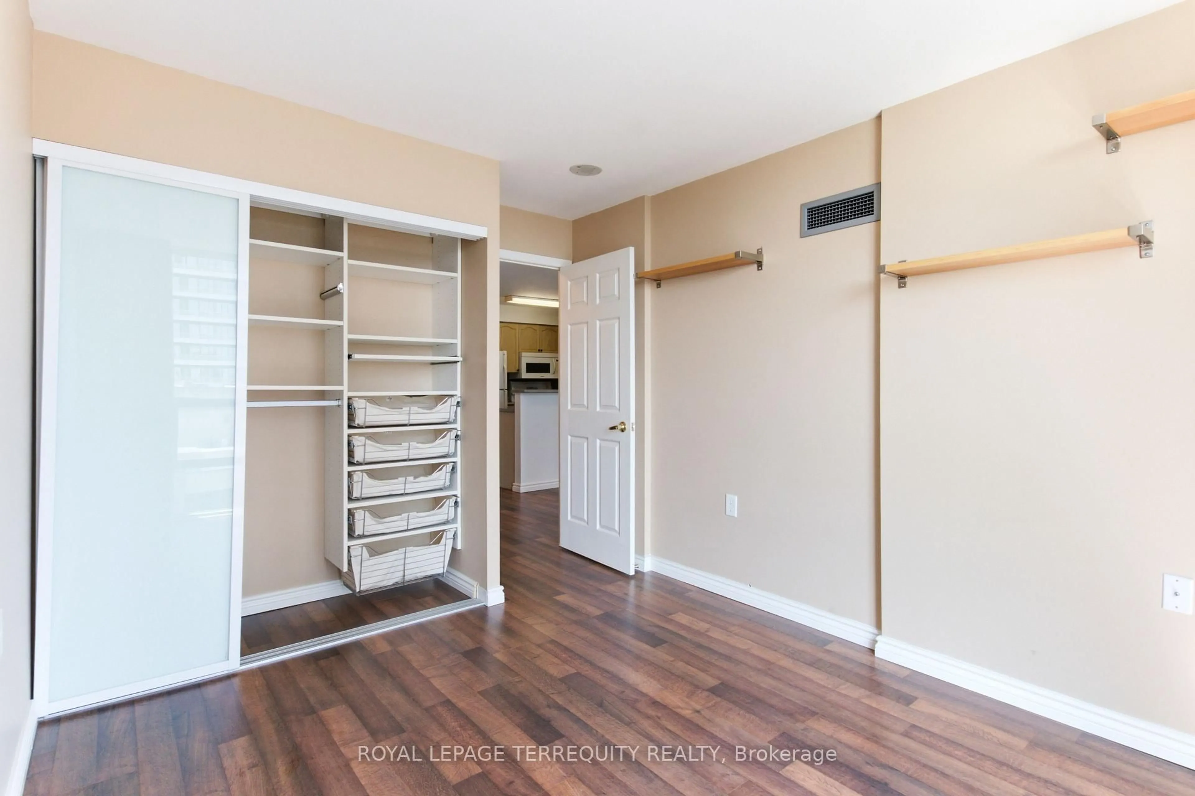 Storage room or clothes room or walk-in closet for 20 Olive Ave #PH07, Toronto Ontario M2N 7G5