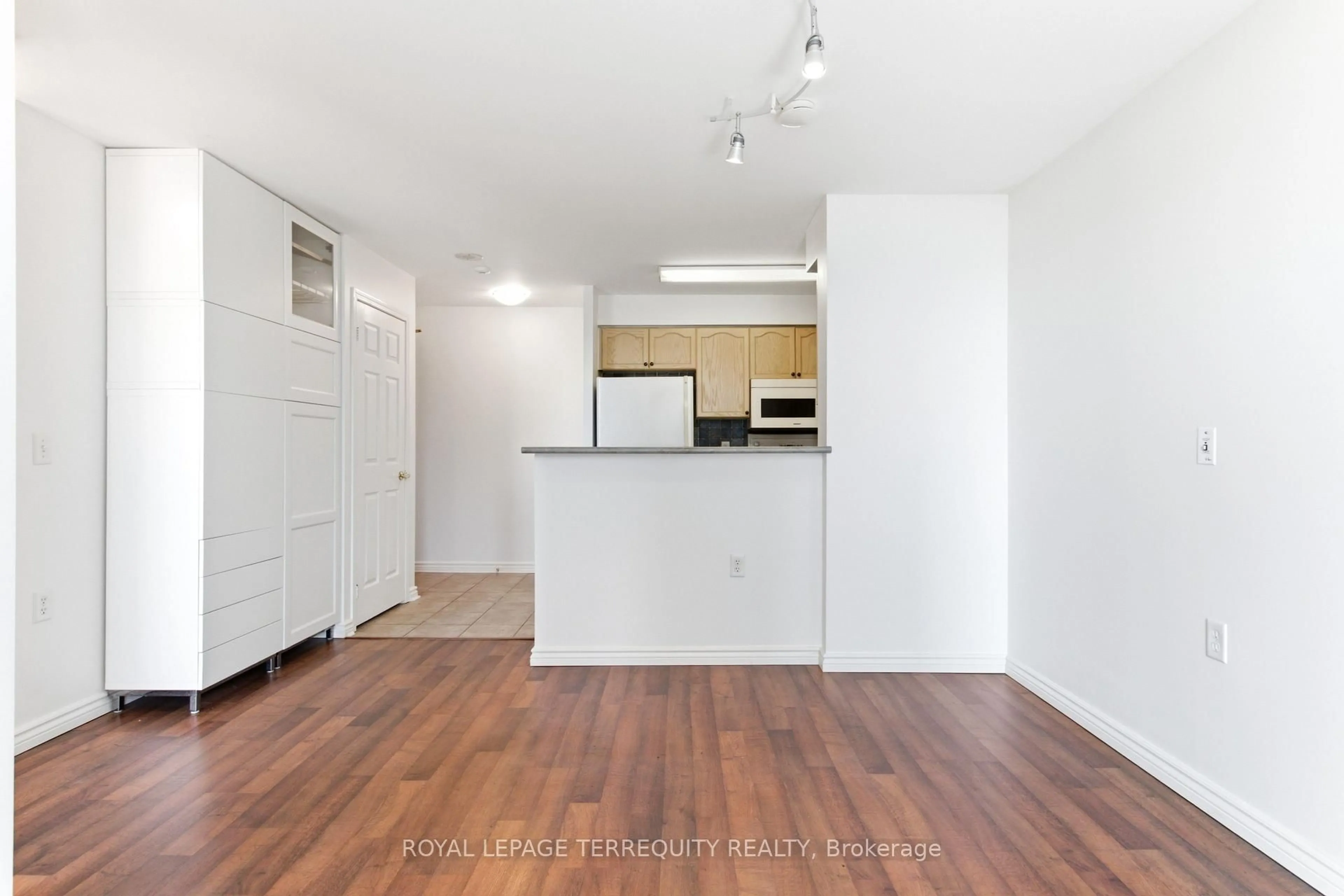 Unknown for 20 Olive Ave #PH07, Toronto Ontario M2N 7G5