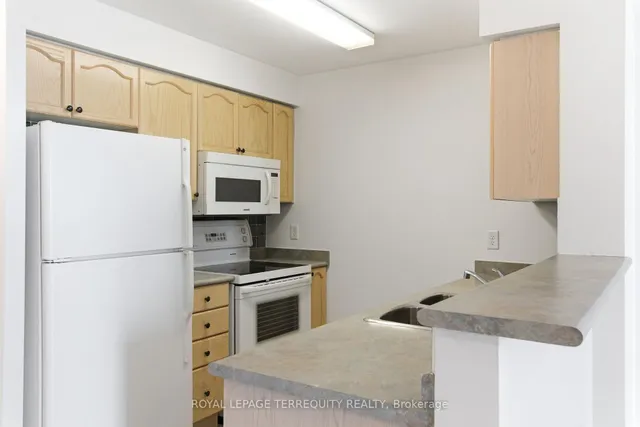 20 Olive Ave #PH07, Toronto 5