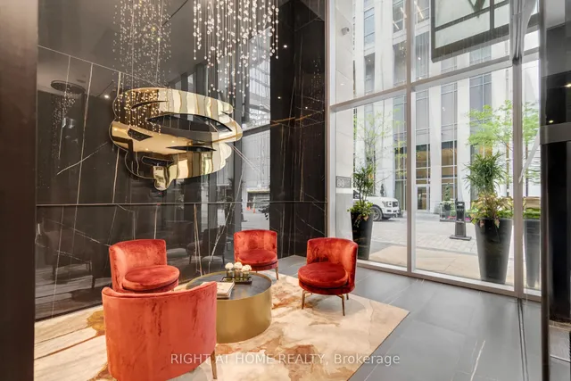 11 Yorkville Ave #2113, Toronto 4