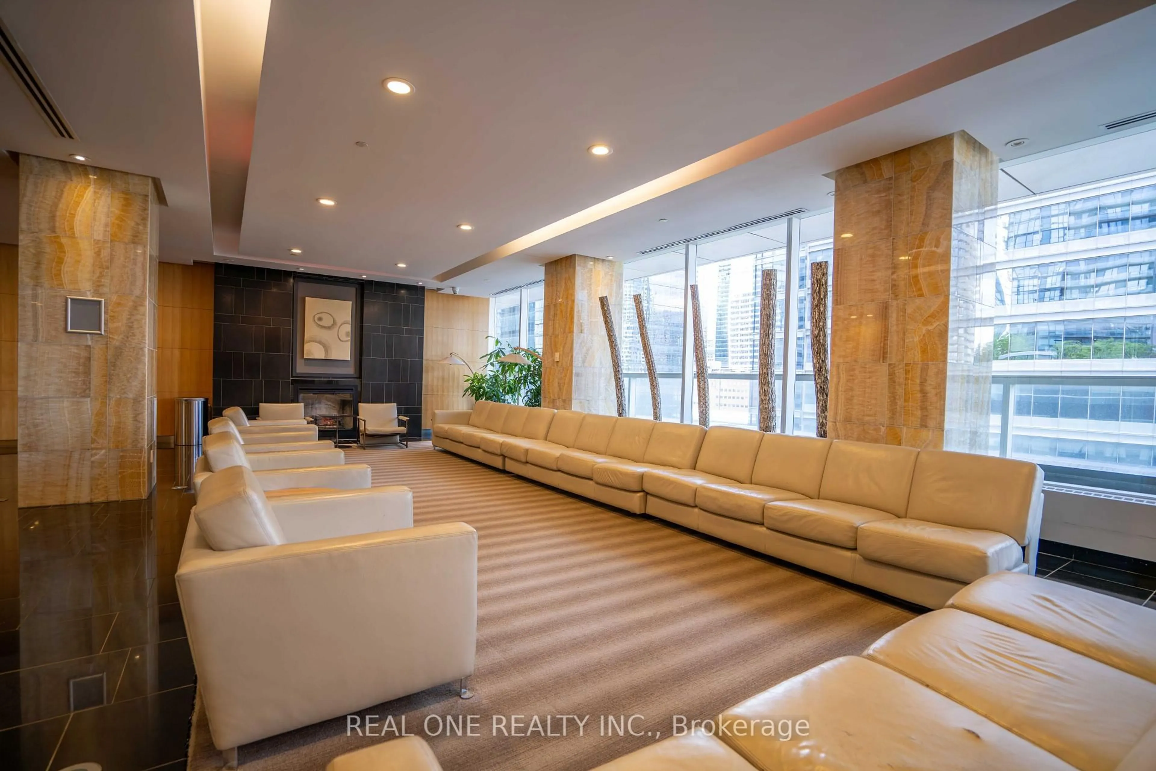 Lobby for 65 Bremner Blvd #1207, Toronto Ontario M5J 0A7