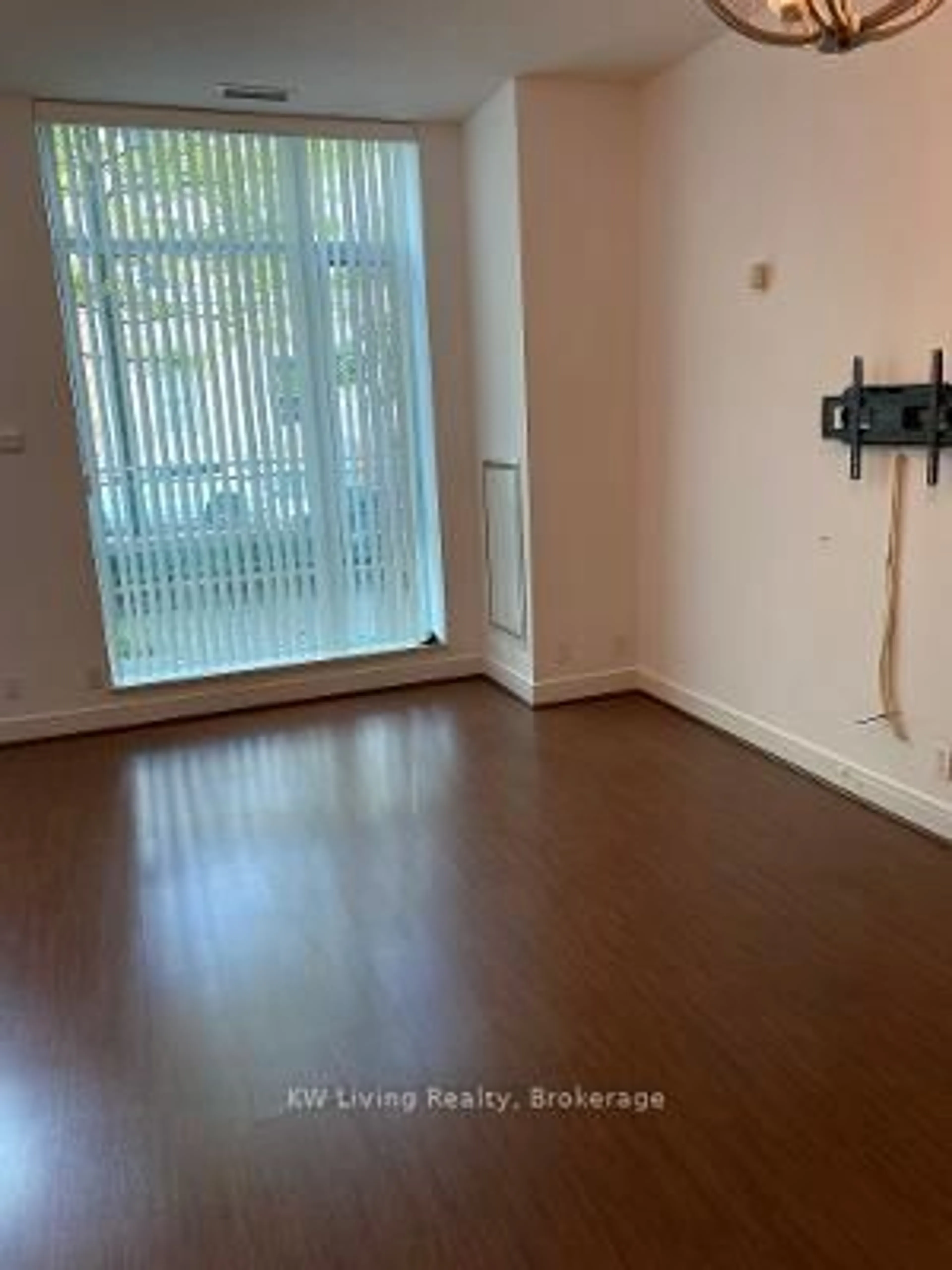 A pic of a room for 112 George St #Th102, Toronto Ontario M5A 2M4