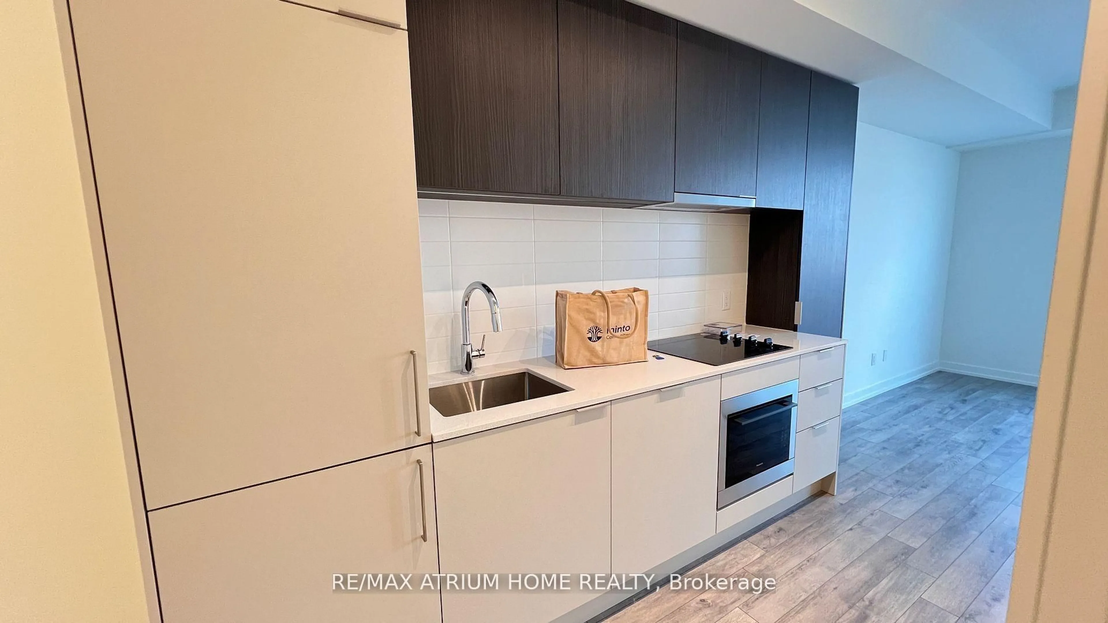 Standard kitchen, unknown for 89 Church St #4705, Toronto Ontario M5C 0B7