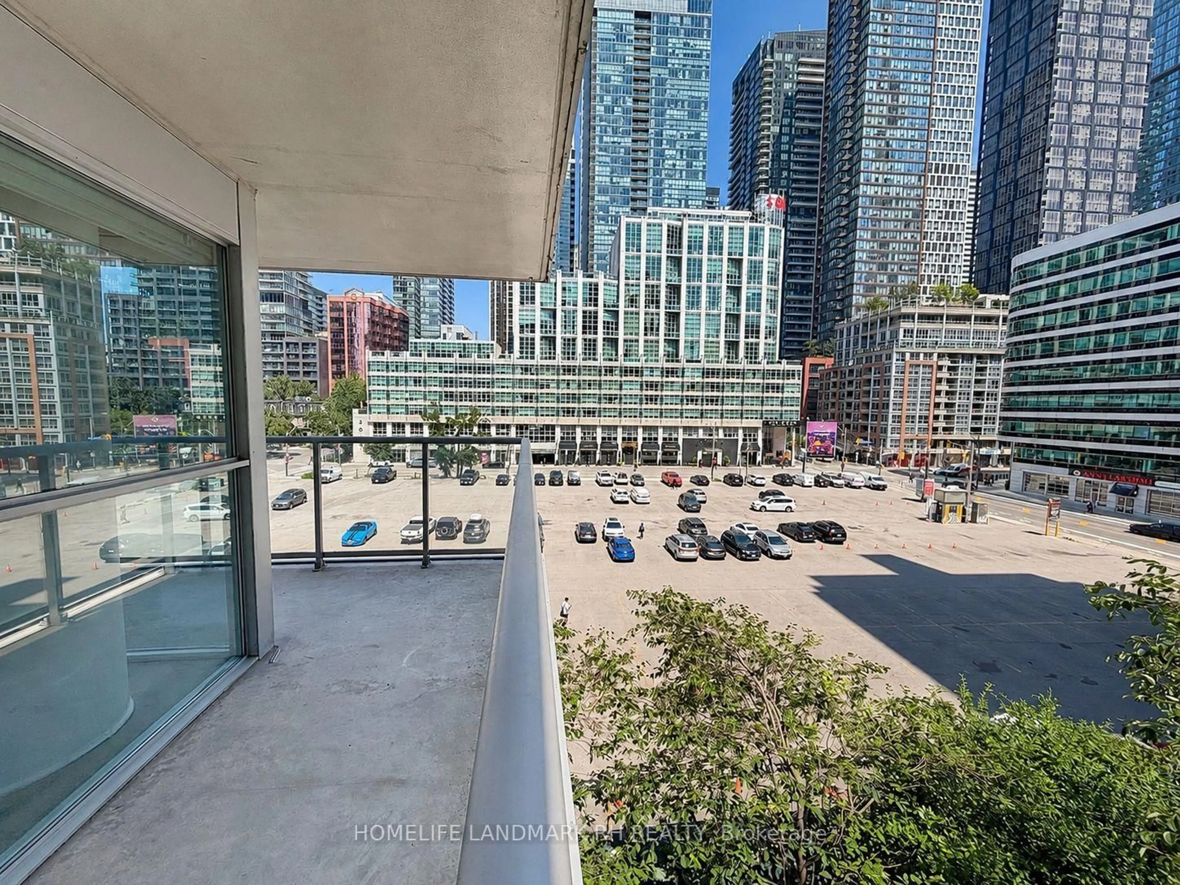 Unknown for 352 Front St #318, Toronto Ontario M5V 0K3