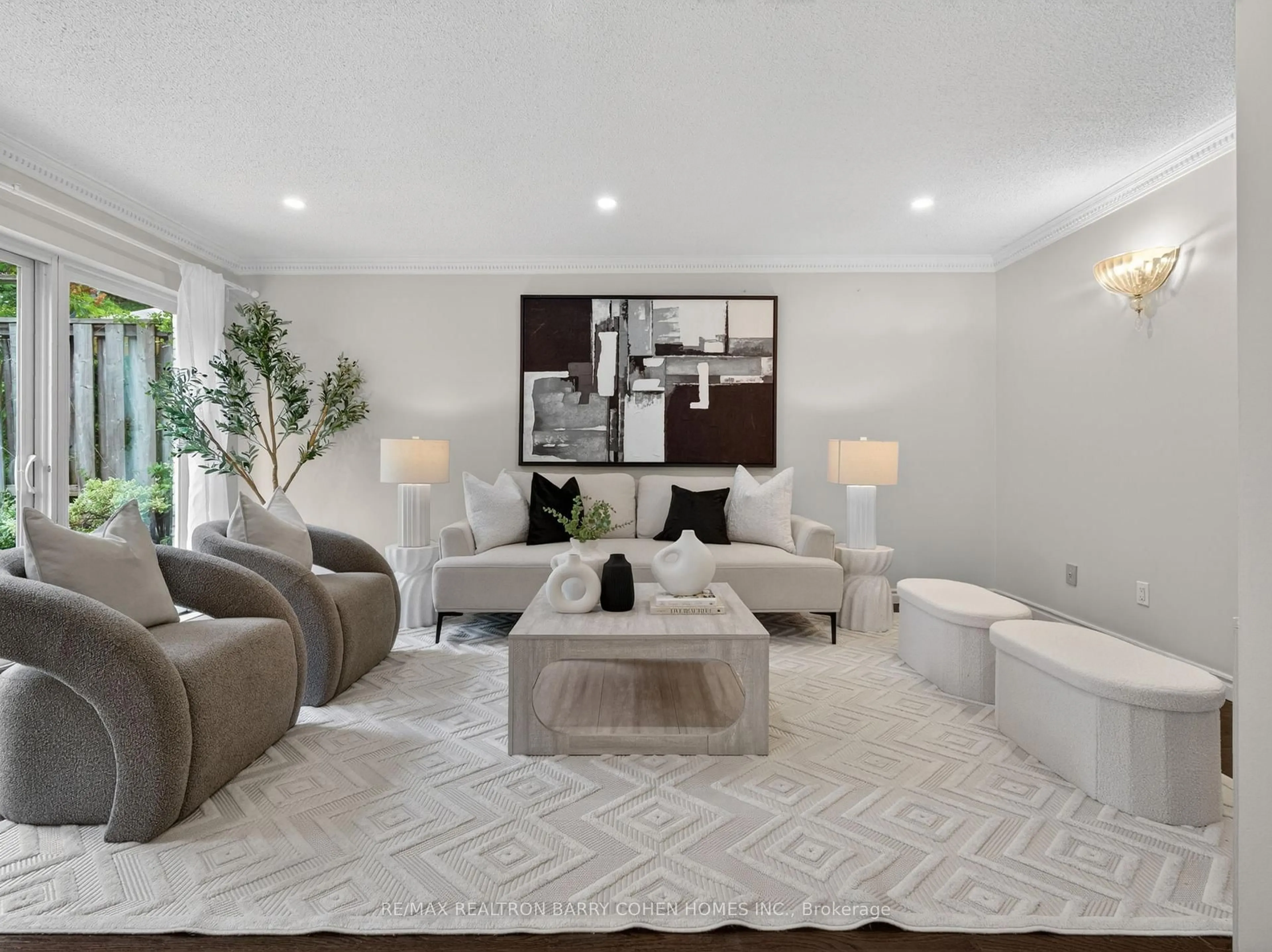 Living room with furniture, carpet floor for 115 Scenic Mill Way, Toronto Ontario M2L 1T1