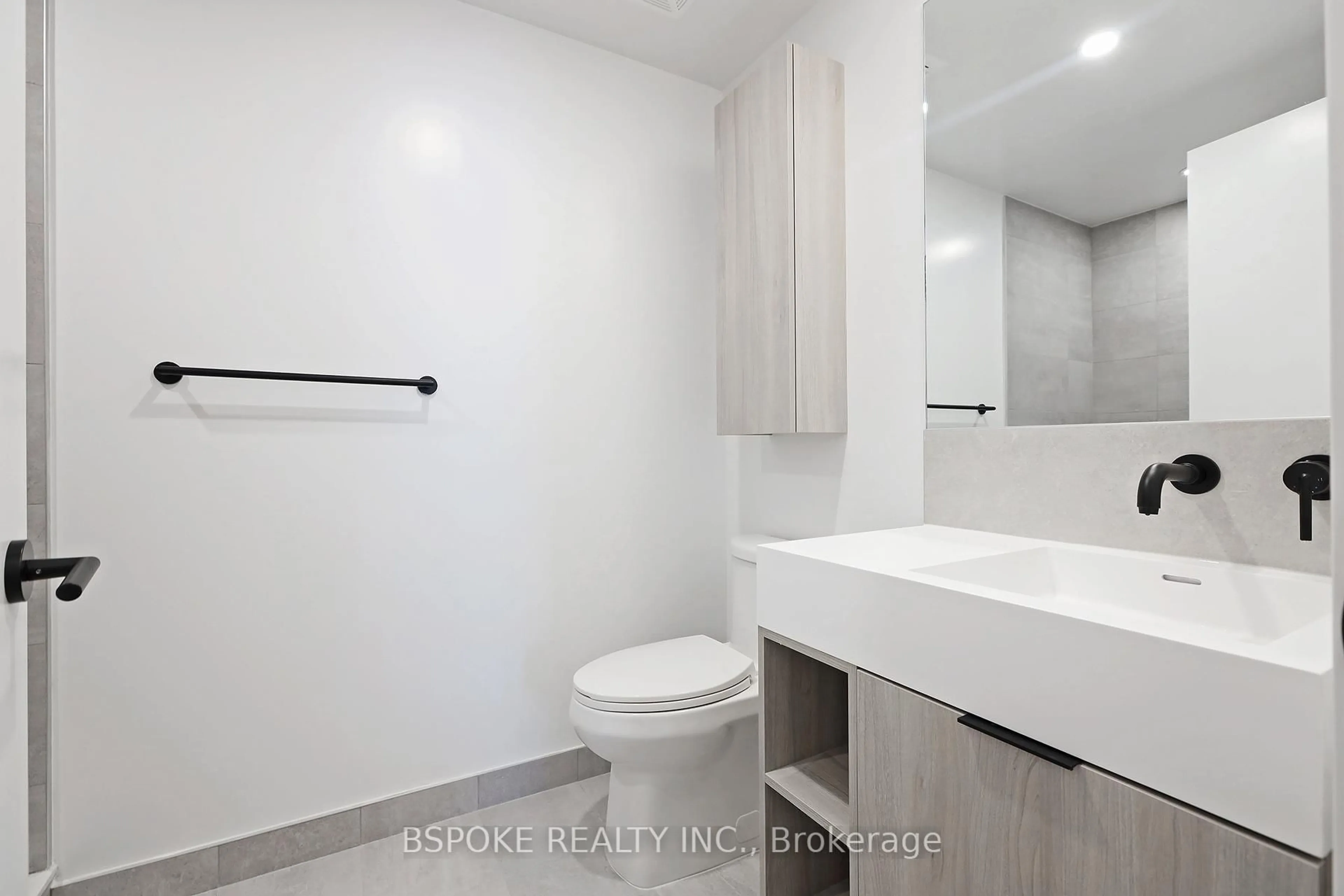 Standard bathroom, unknown for 108 Peter St #2811, Toronto Ontario M5V 0W2
