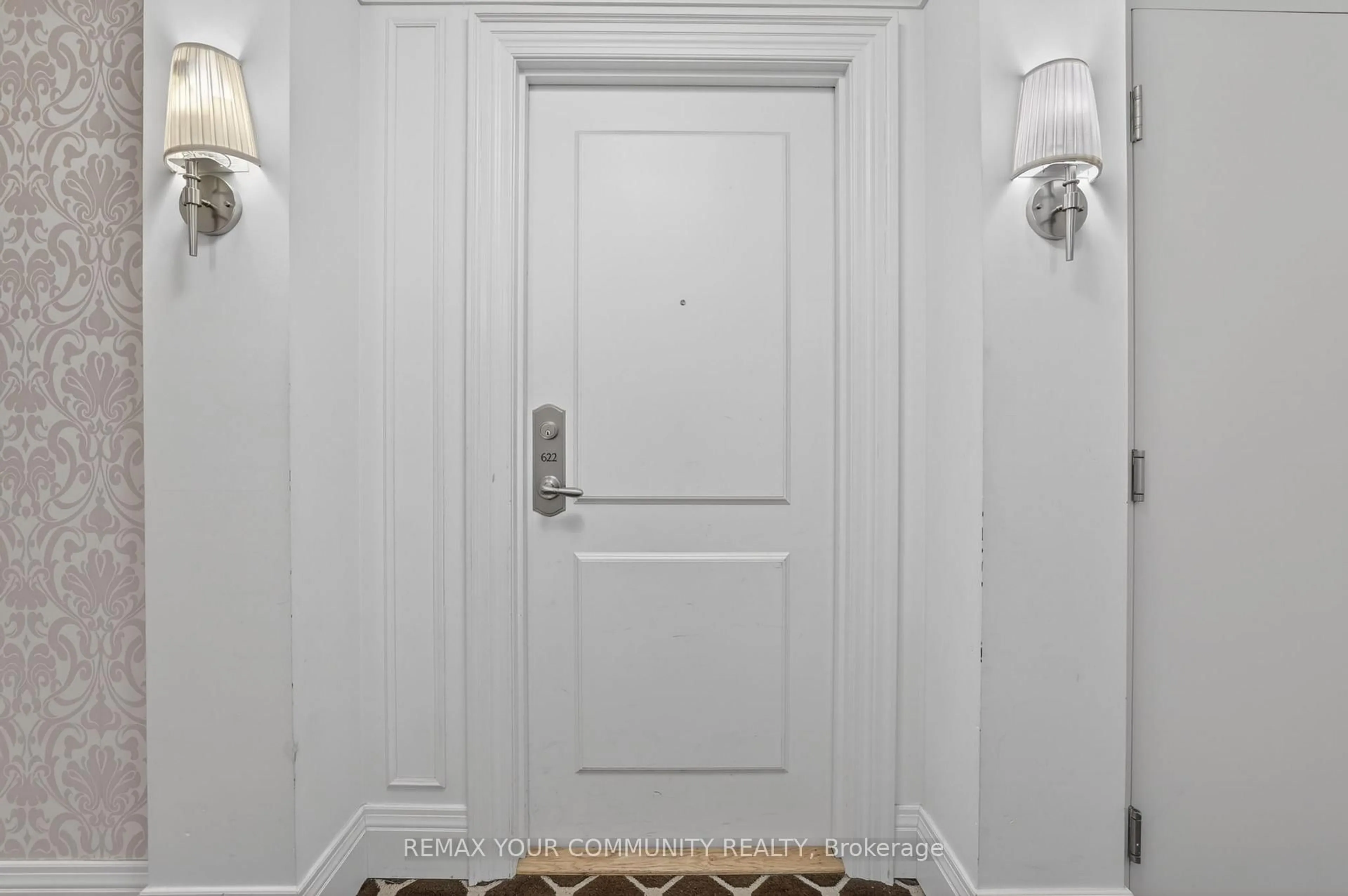 Indoor entryway for 25 Greenview Ave #622, Toronto Ontario M2M 0A5