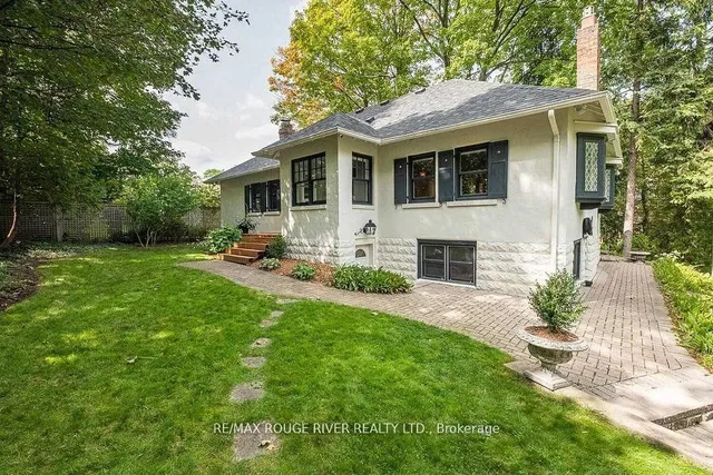 11 Donwoods Dr, Toronto 3