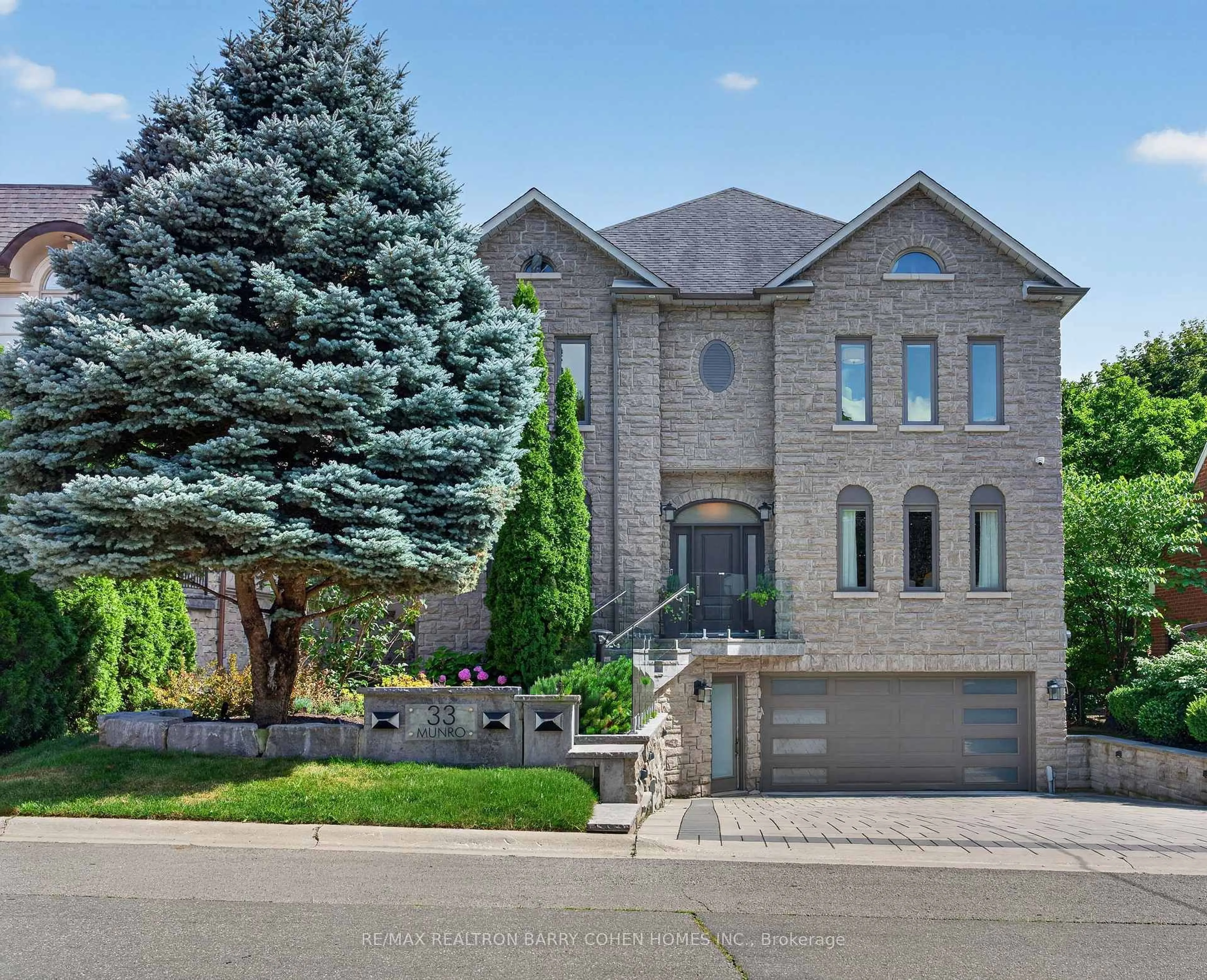 Home with brick exterior material, street for 33 Munro Blvd, Toronto Ontario M2P 1C1