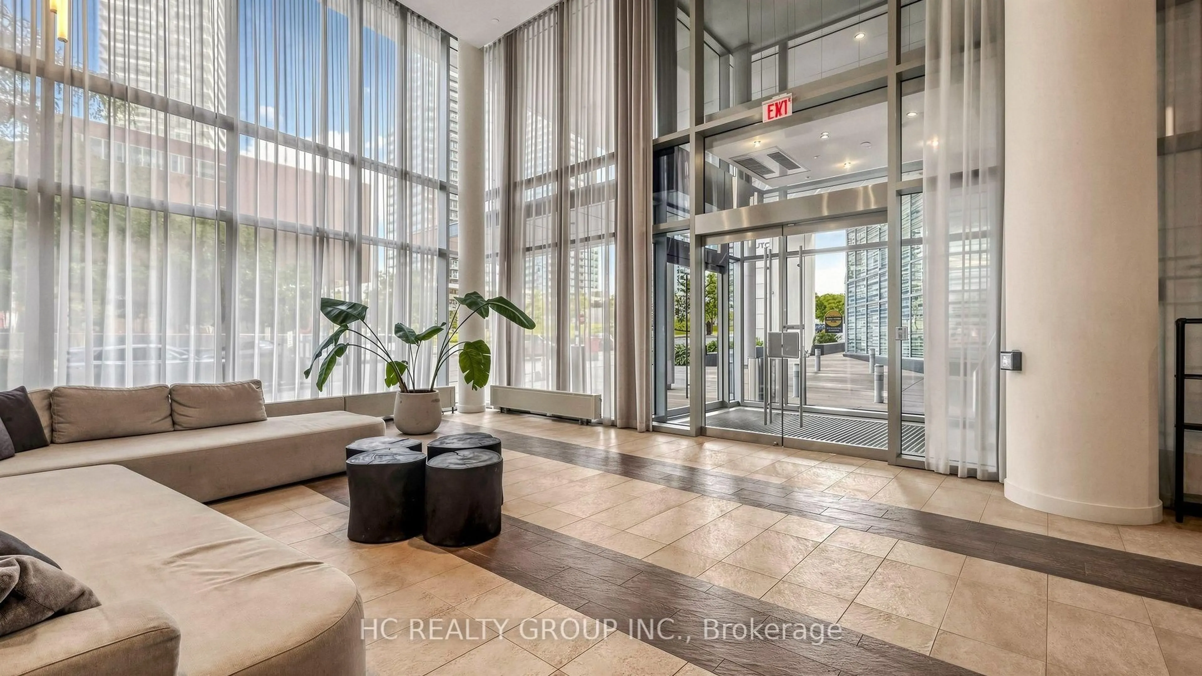 Indoor foyer for 72 Esther Shiner Blvd #2115, Toronto Ontario M2K 0C4