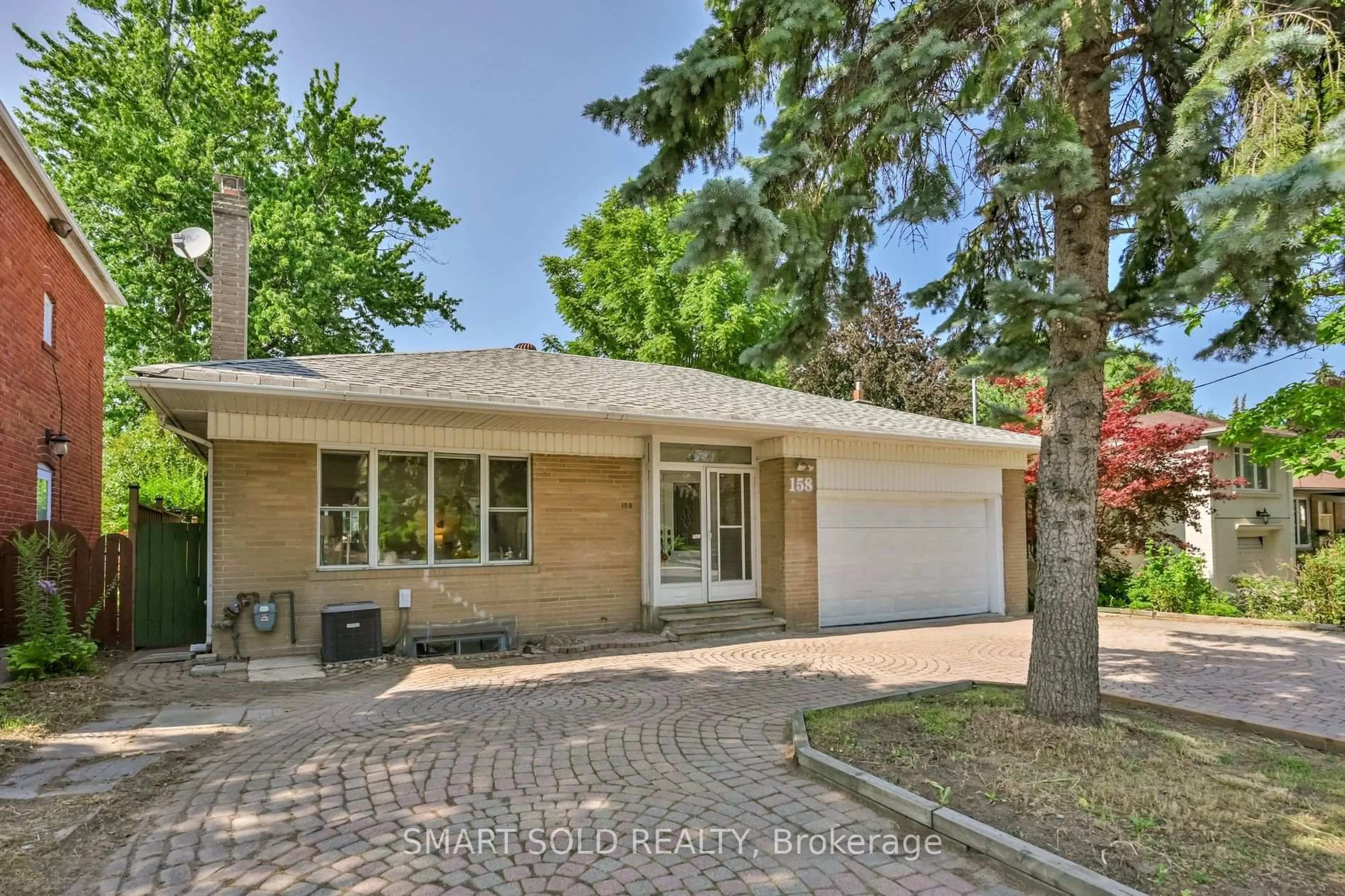 Home with brick exterior material, street for 158 York Mills Rd, Toronto Ontario M2L 1K7