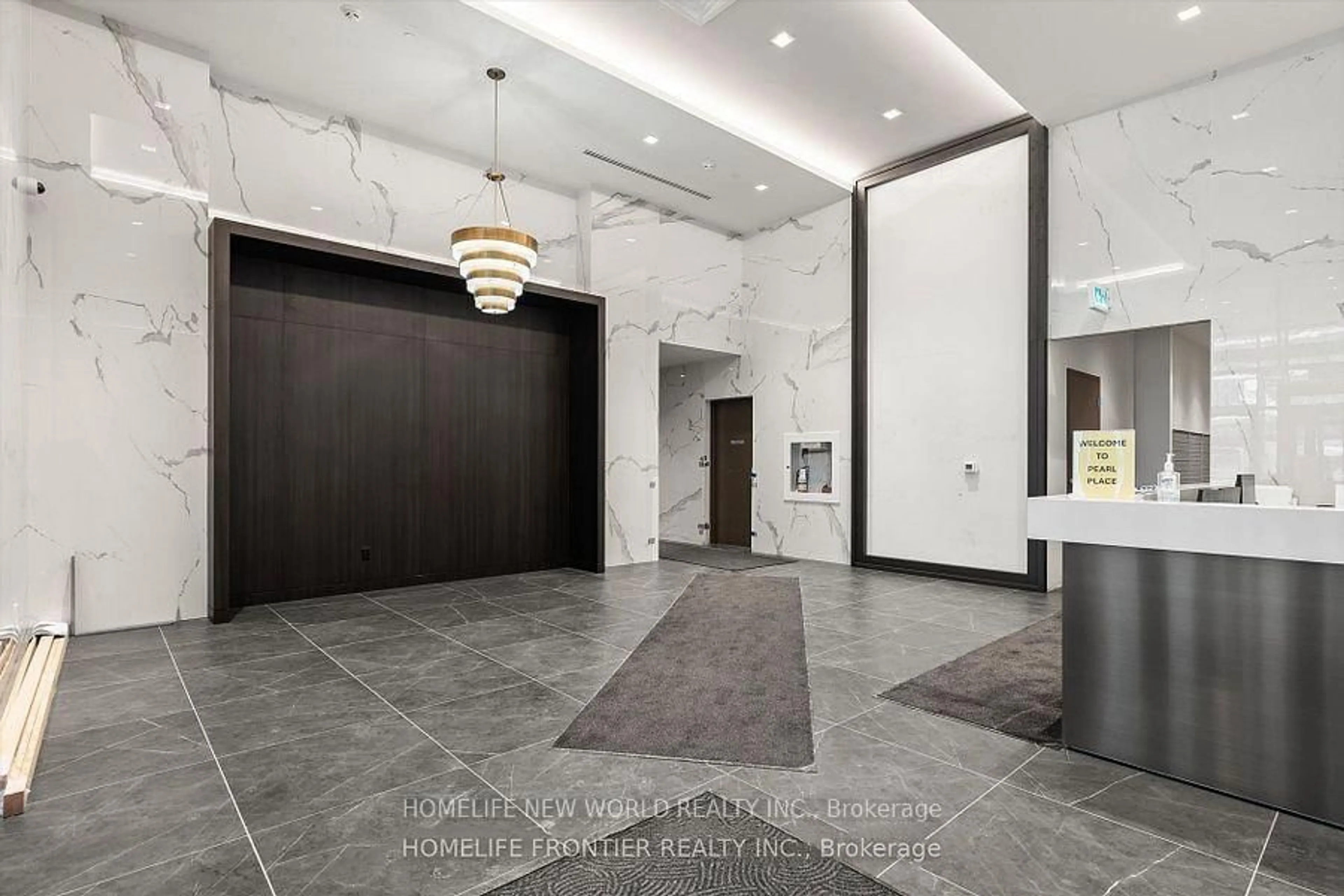 Indoor foyer for 4955 Yonge St #1912, Toronto Ontario M2N 0L8