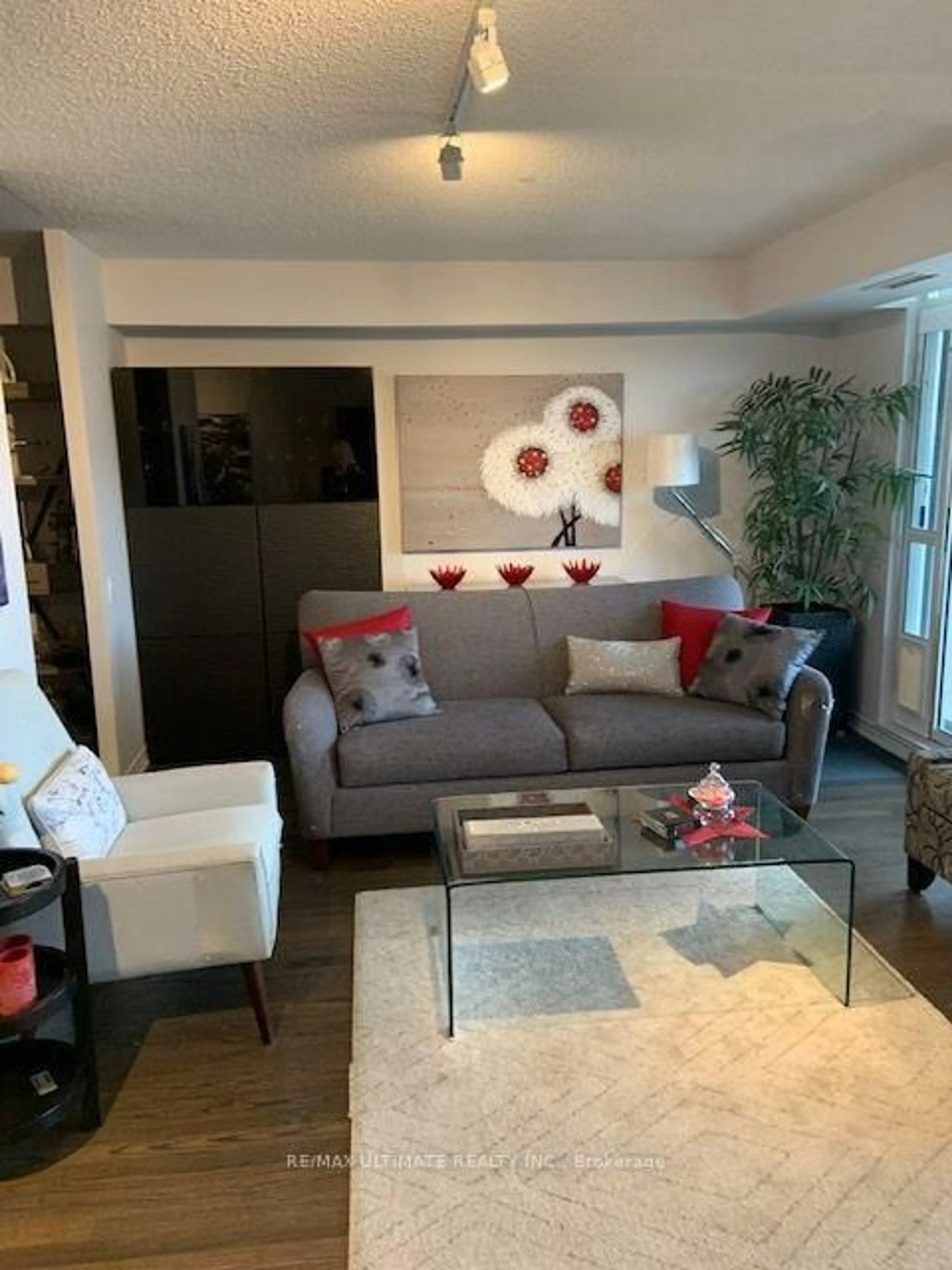 Living room with furniture, unknown for 8 Covington Rd #808, Toronto Ontario M6A 3E5
