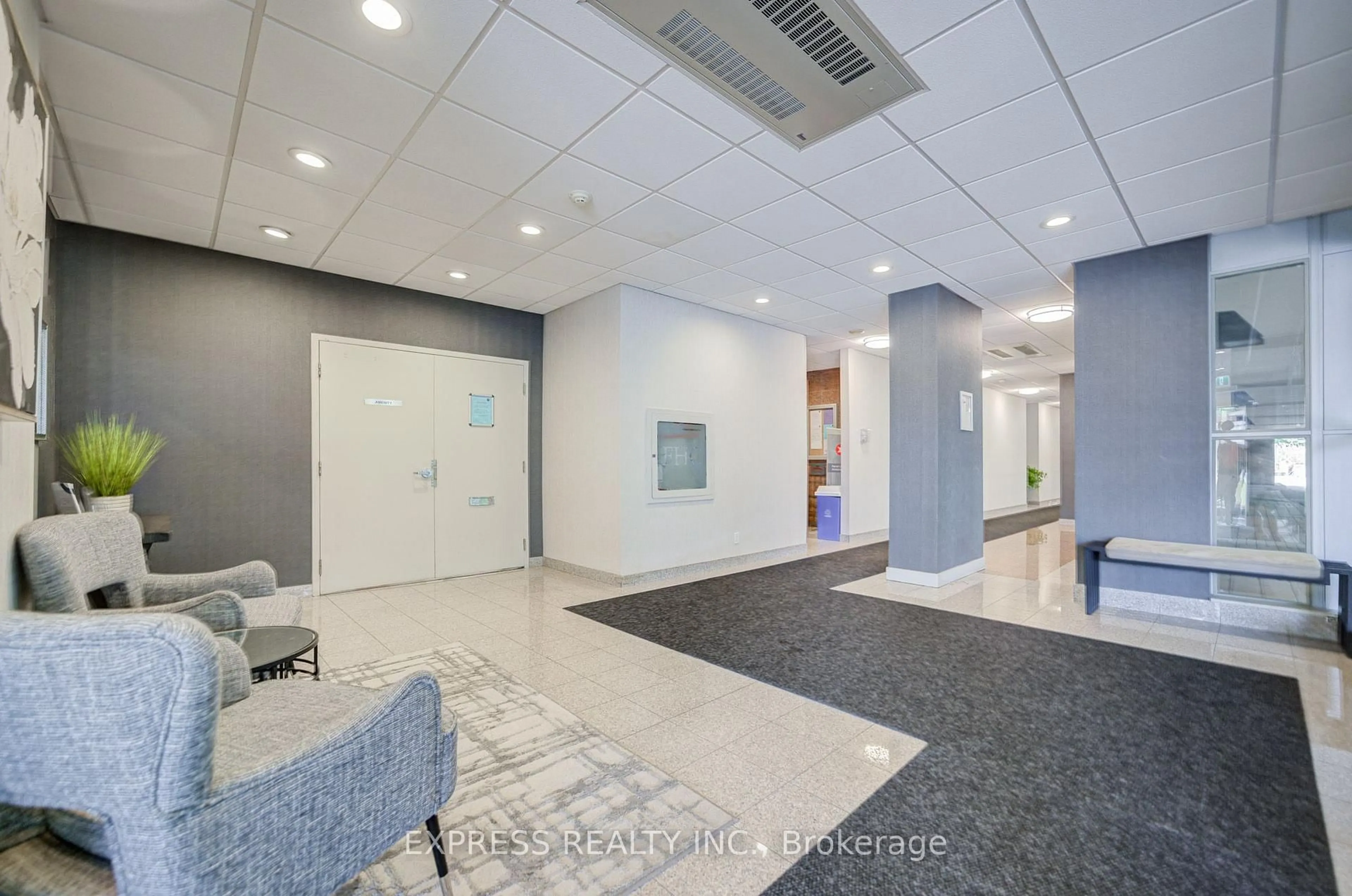 Indoor foyer for 5940 Yonge St #PH01, Toronto Ontario M2M 4M6