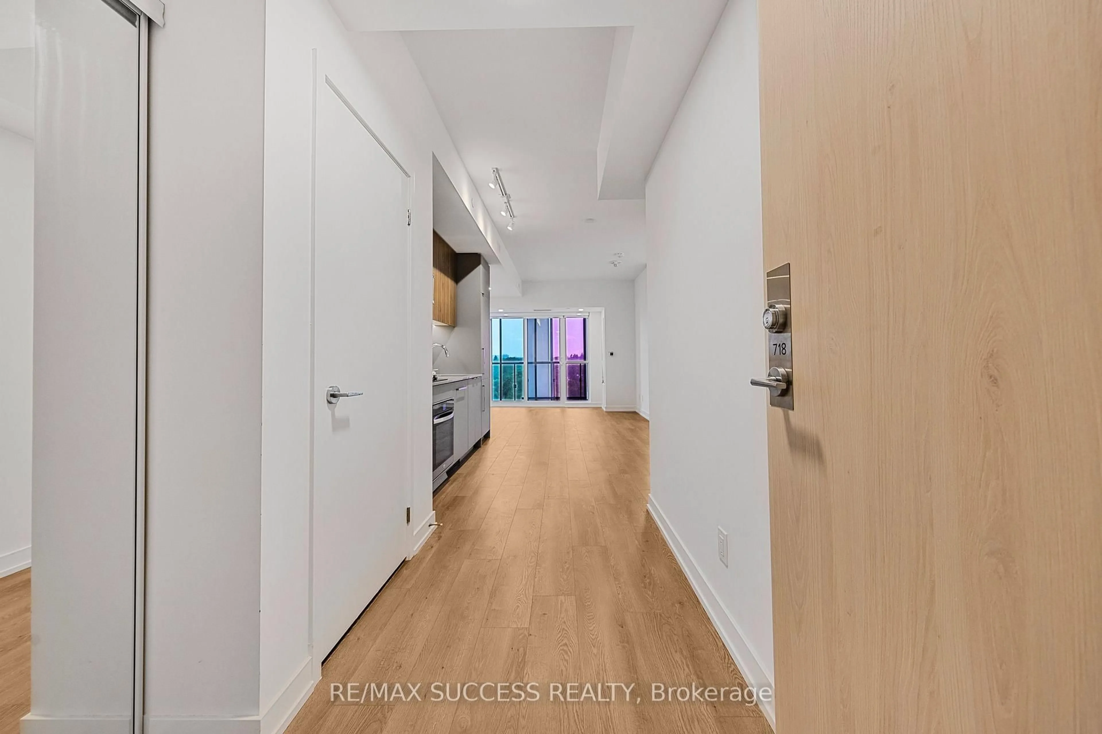 Unknown for 181 Sheppard Ave #718, Toronto Ontario M2N 3A6