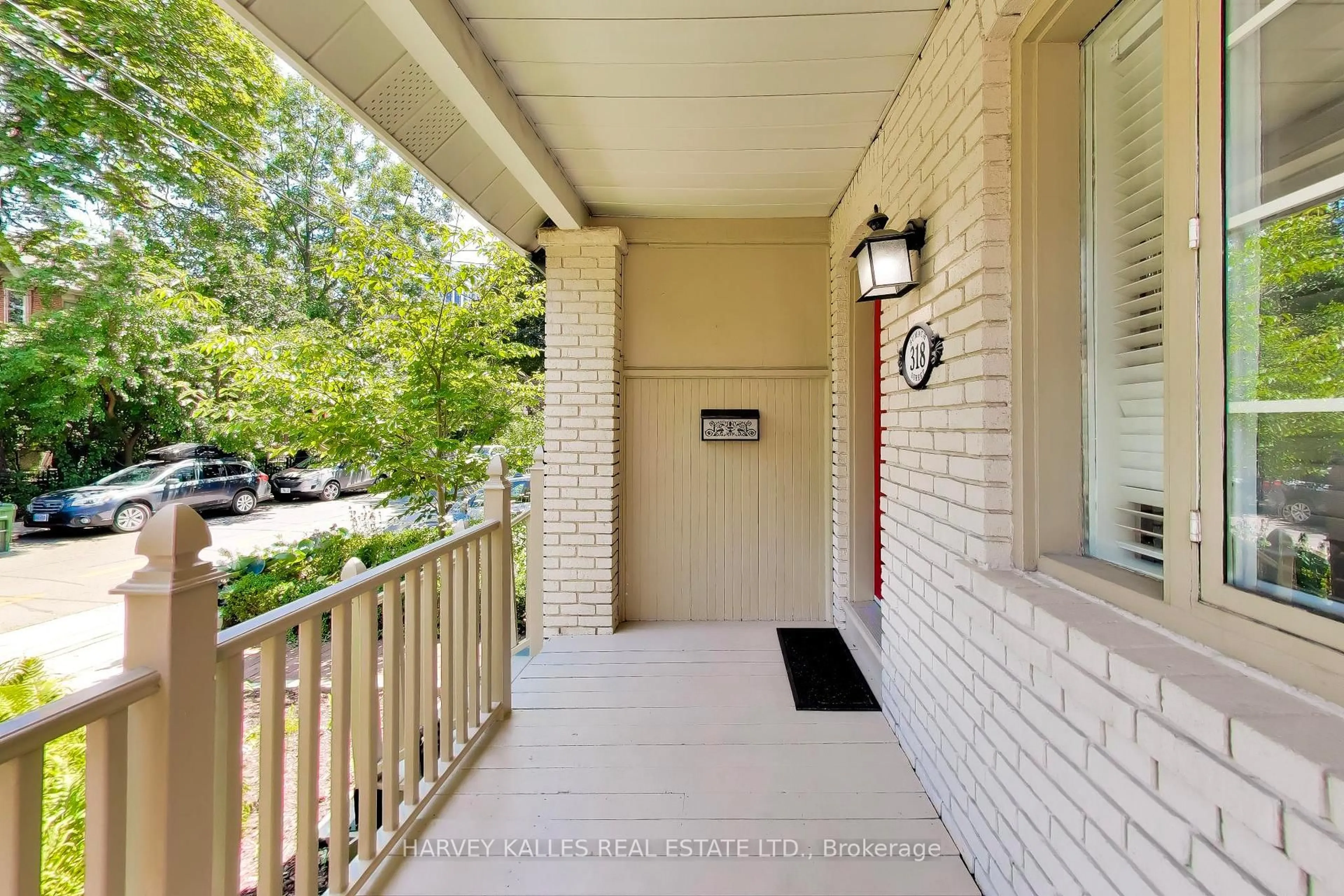 Patio, street for 318 Sumach St, Toronto Ontario M5A 3K5