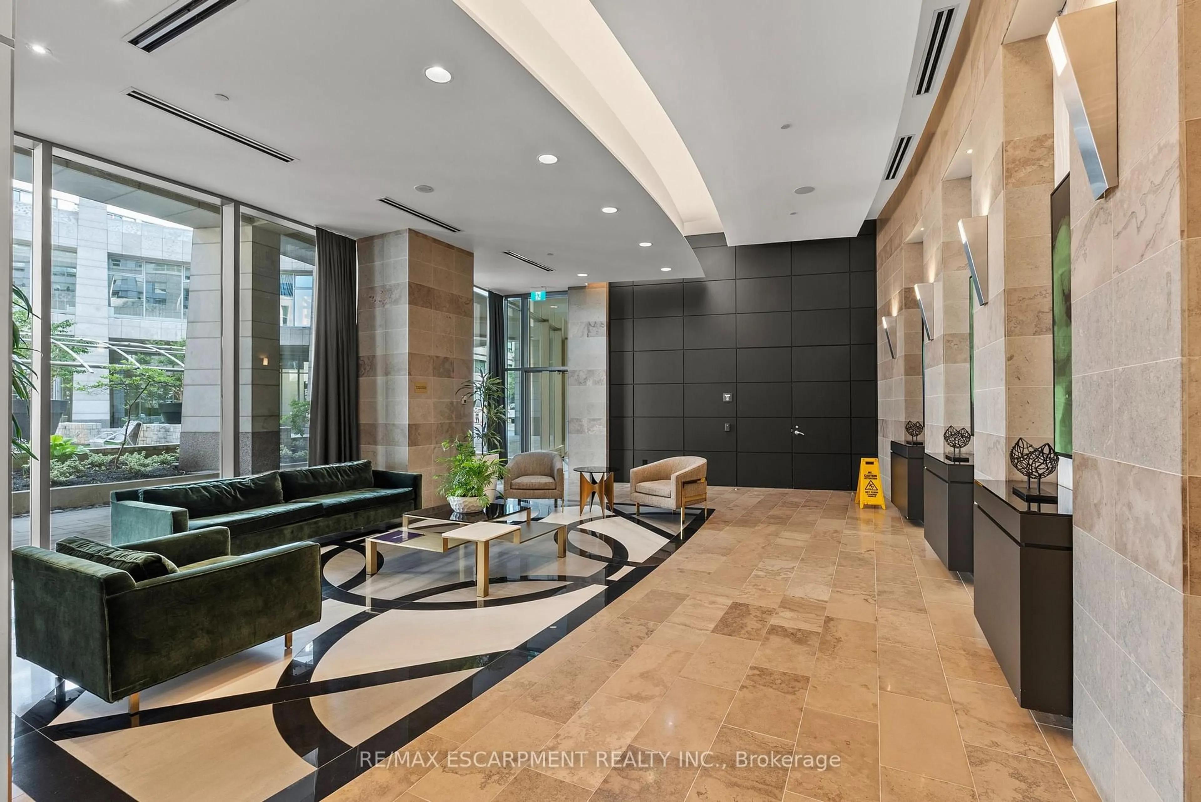 Indoor foyer for 2181 Yonge St #603, Toronto Ontario M4S 3H7