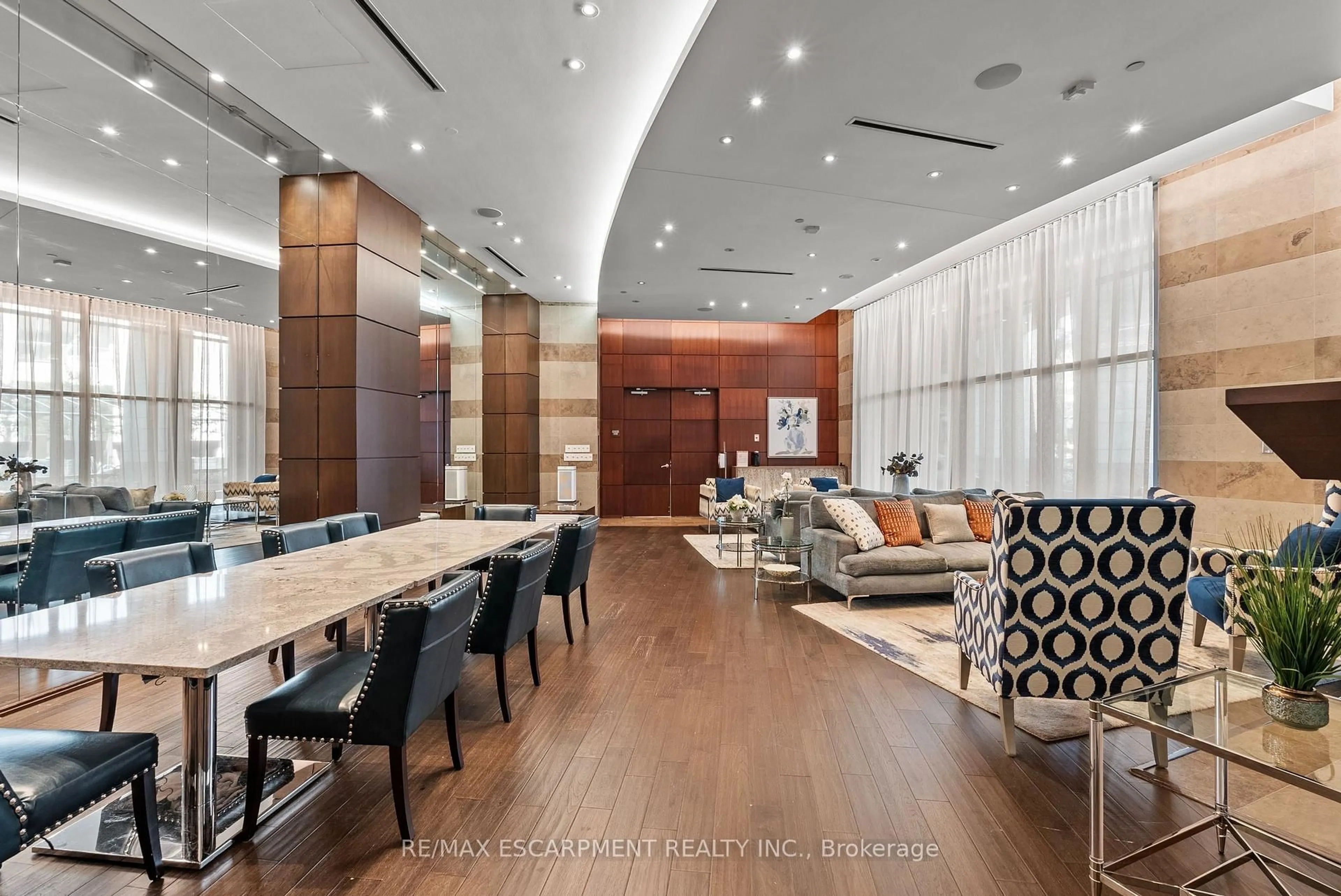 Lobby for 2181 Yonge St #603, Toronto Ontario M4S 3H7