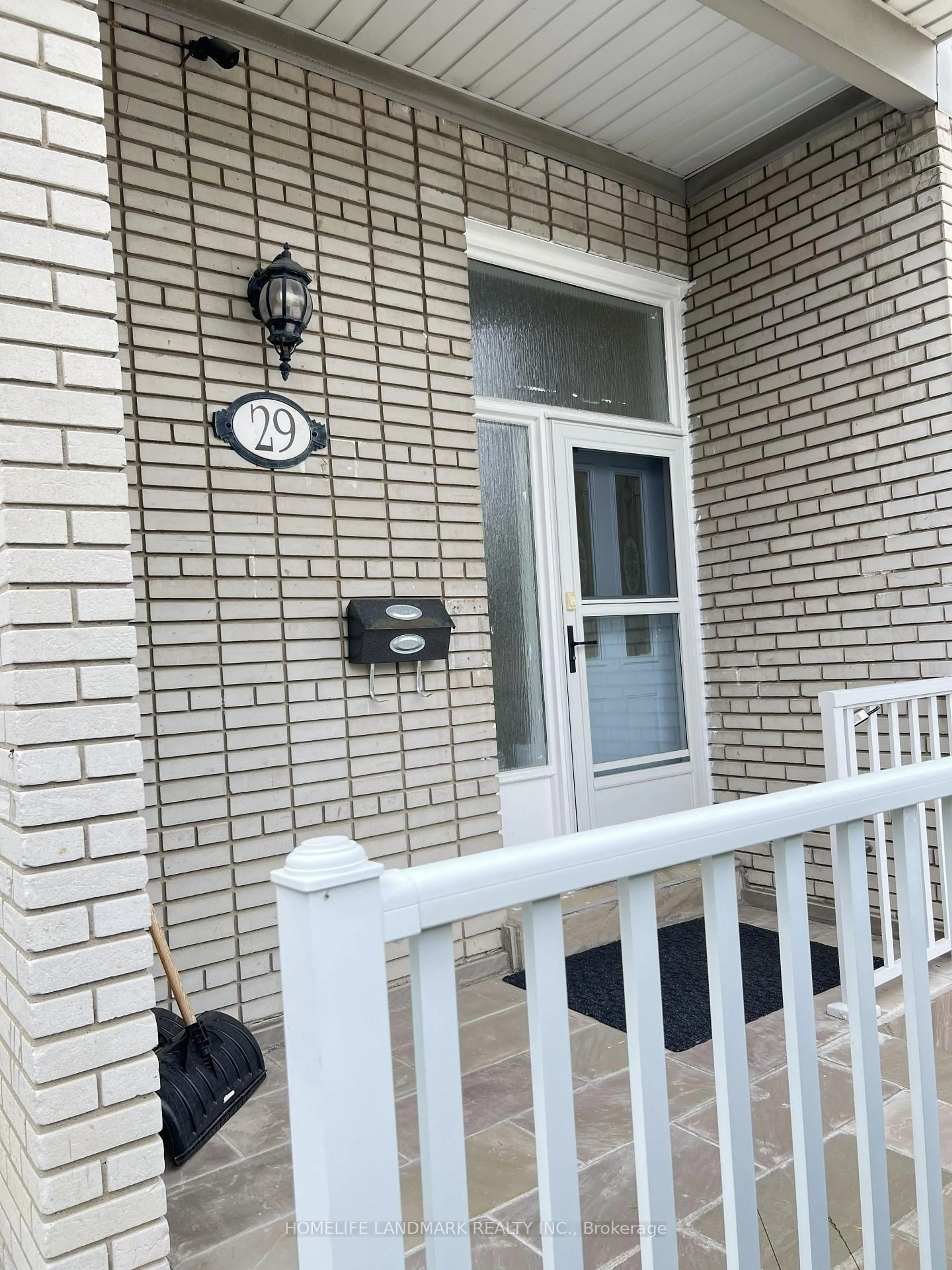 Unknown for 29 Tillplain Rd, Toronto Ontario M3H 5R1