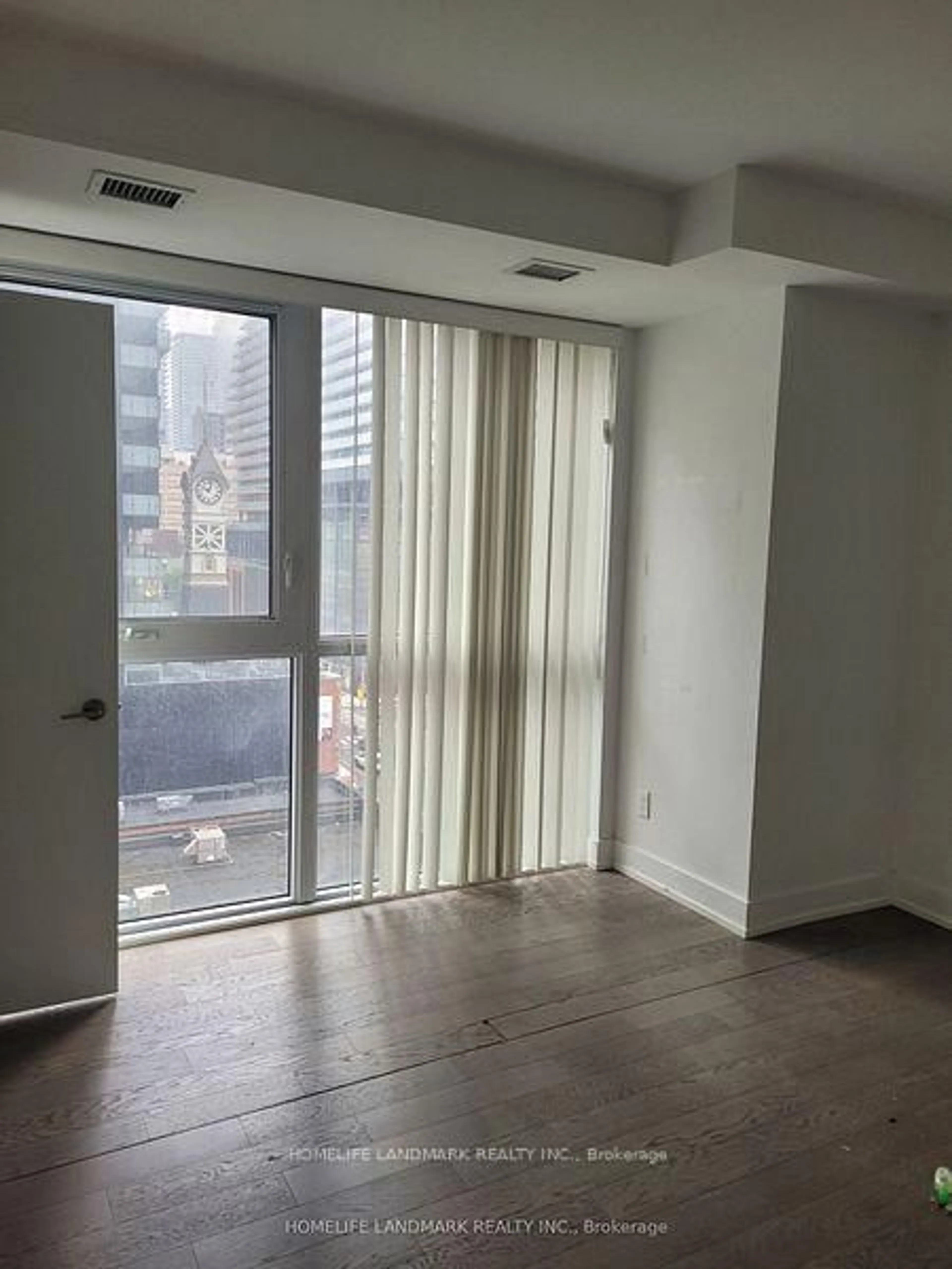 A pic of a room for 7 Greenville St #803, Toronto Ontario M4Y 0E9