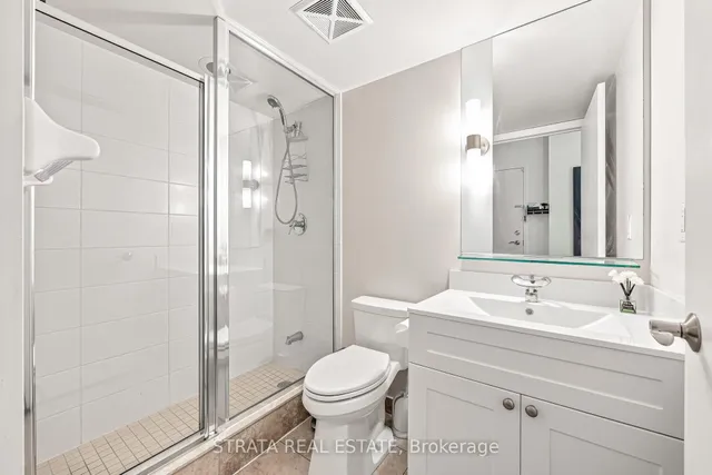 320 Richmond St #615, Toronto 5